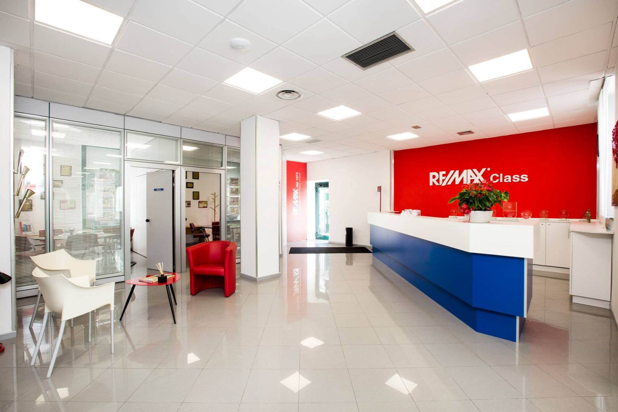 Foto REMAX Class - Rho Corso Europa