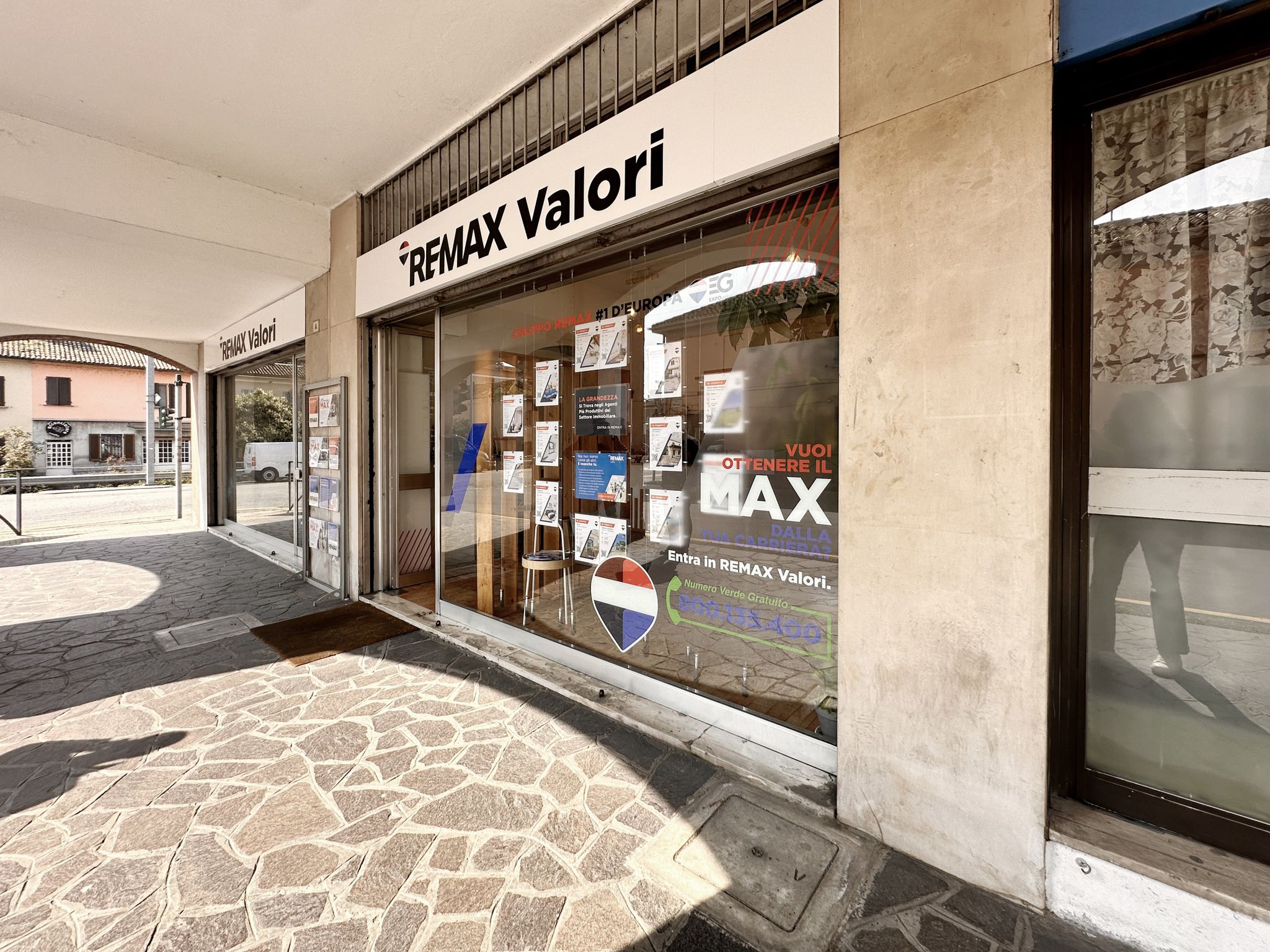 Foto REMAX Valori - Certosa di Pavia Viale Certosa