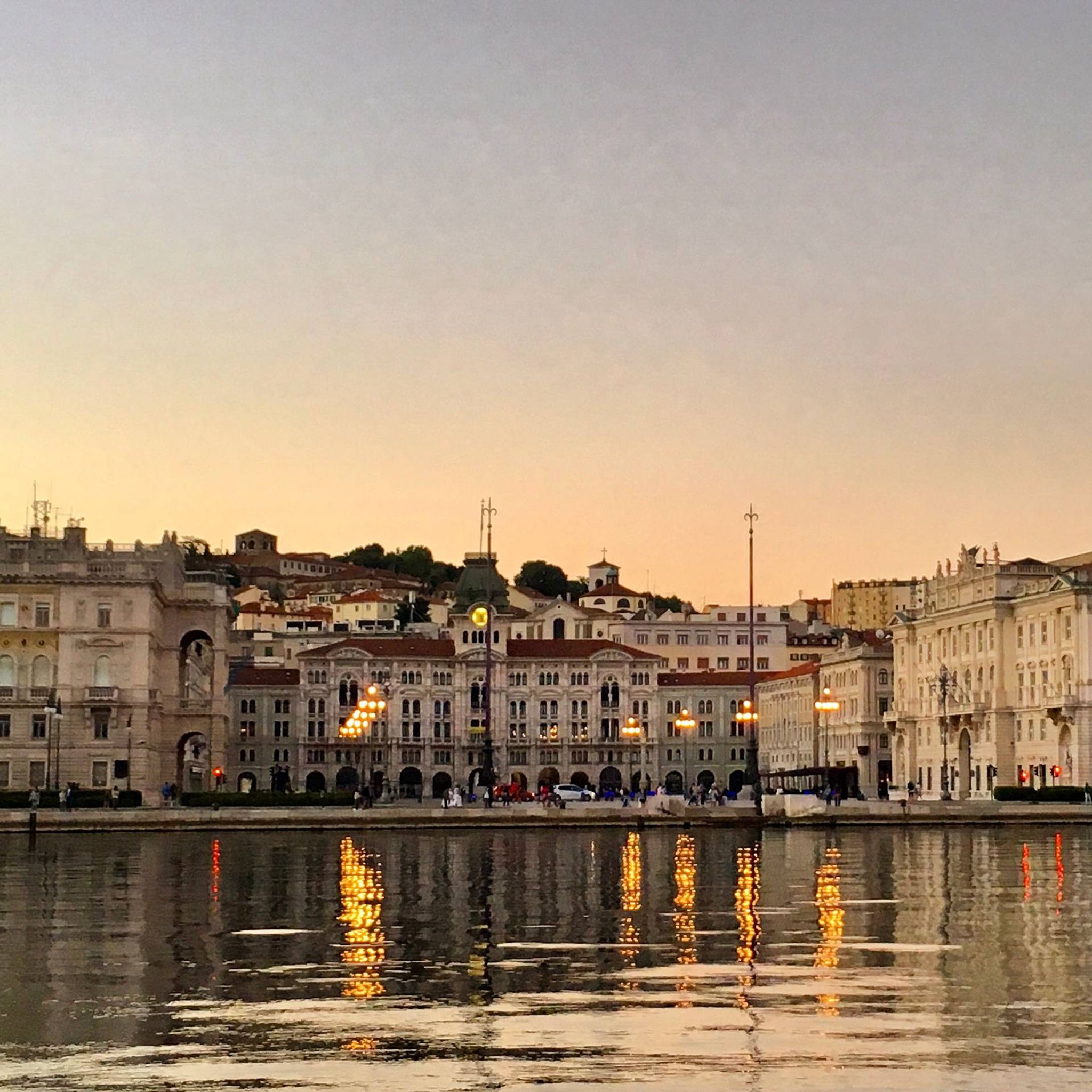 REMAX Enterprise - Trieste Via San Nicolò photo