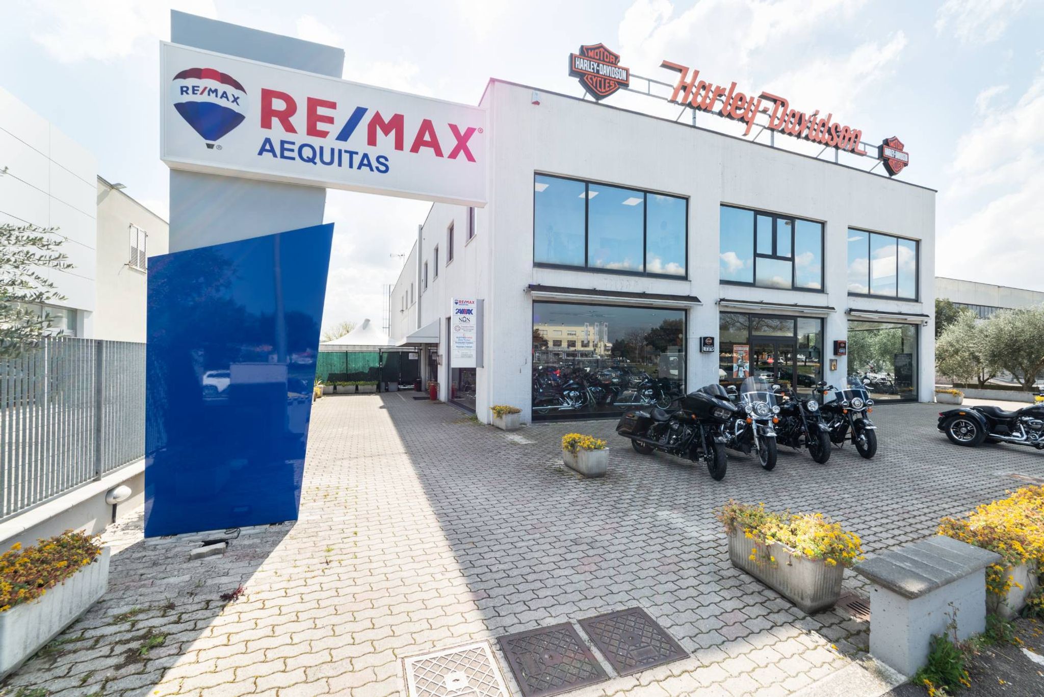 REMAX Aequitas - Jesi Via Don A. Rettaroli photo