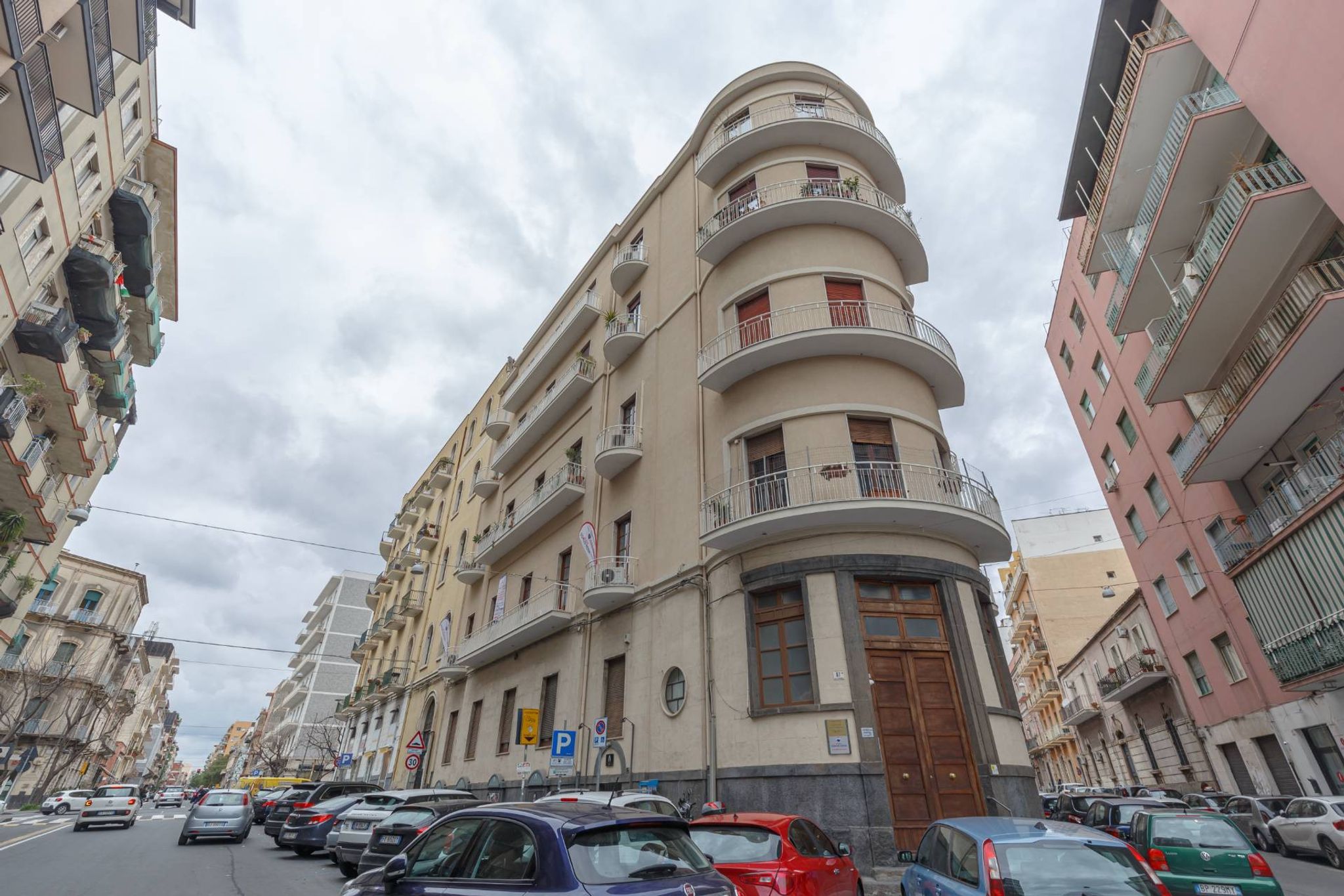 Foto REMAX Domus Nova - Catania Via Gabriele D'Annunzio