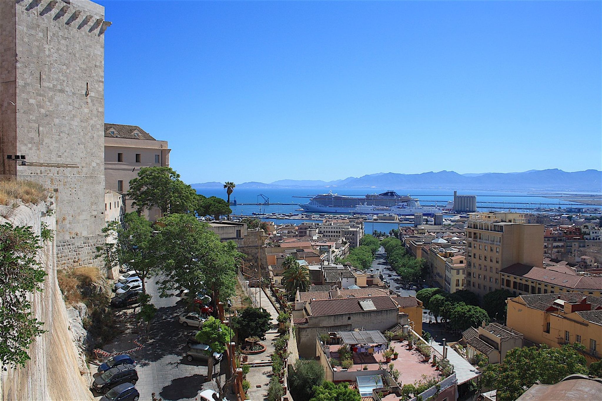 Foto REMAX Mistral - Cagliari Via Newton