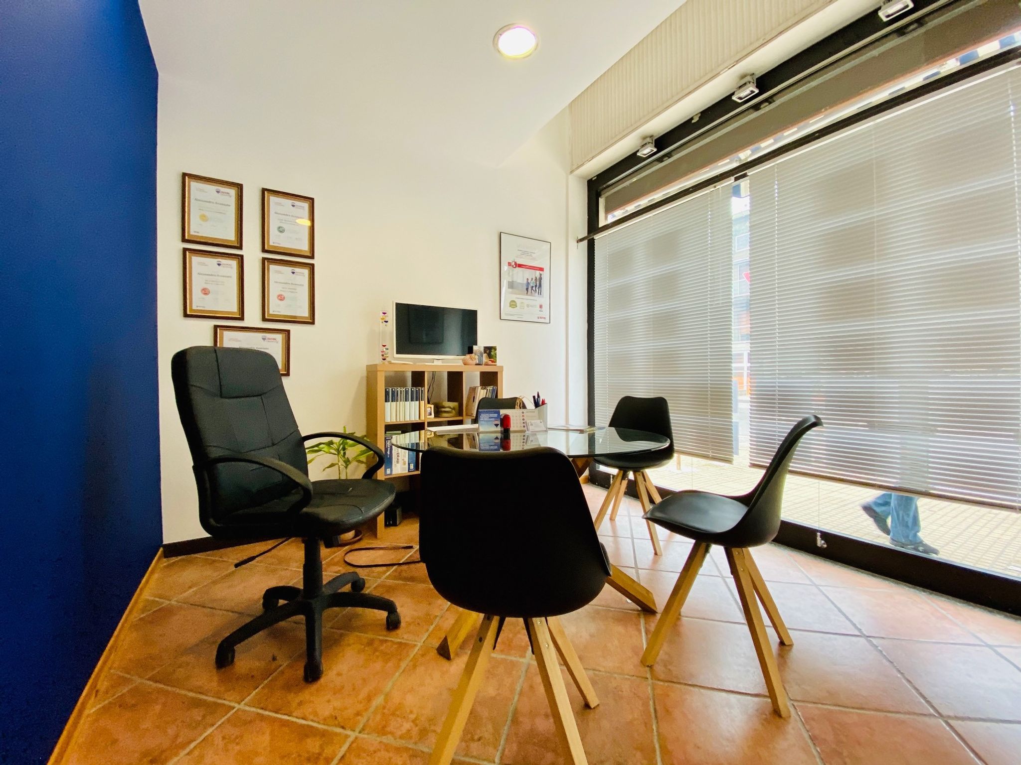 REMAX Orizzonte Immobiliare - Vercelli Via Leonardo Walter Manzone photo
