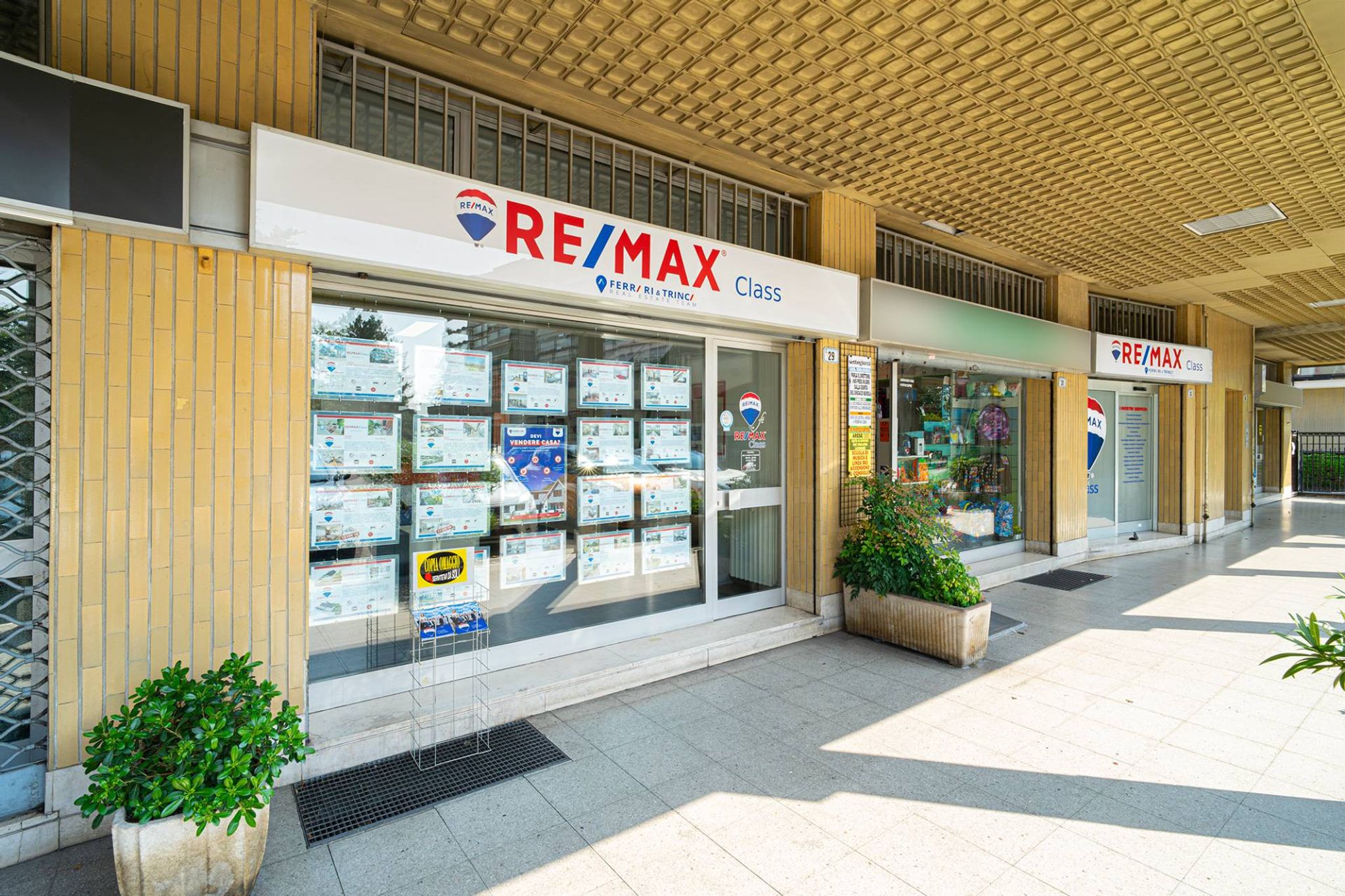 Foto REMAX Class - Arese Viale Luigi Einaudi