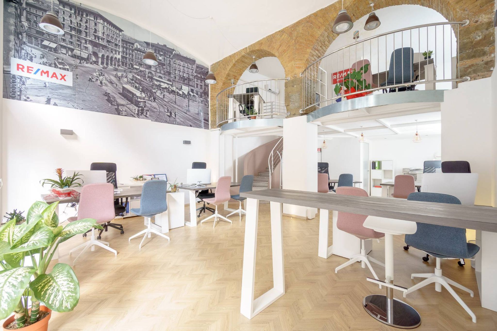 Foto REMAX Enterprise - Trieste Via Gallina