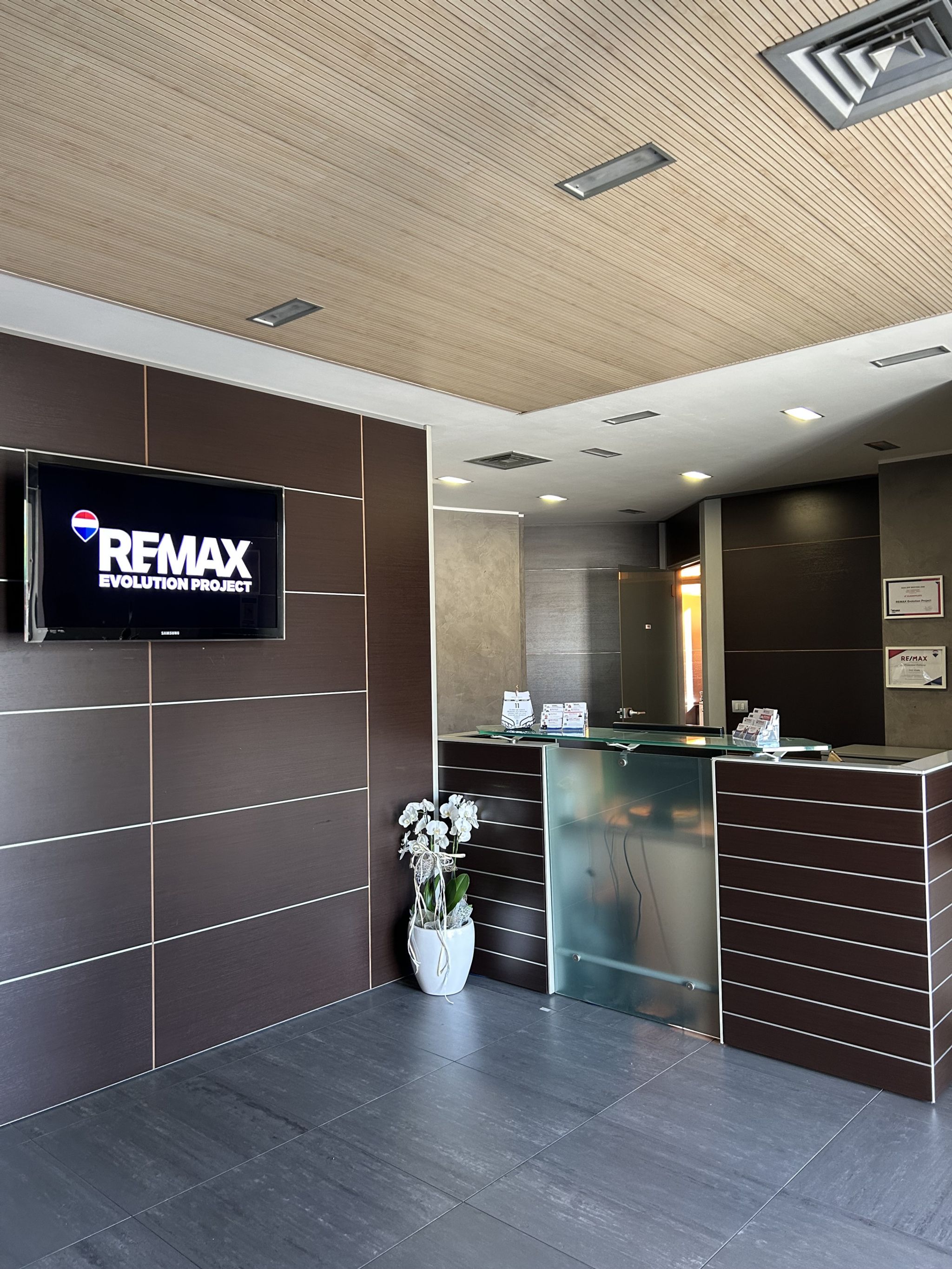 Foto REMAX Evolution Project - Presezzo Via Vittorio Veneto