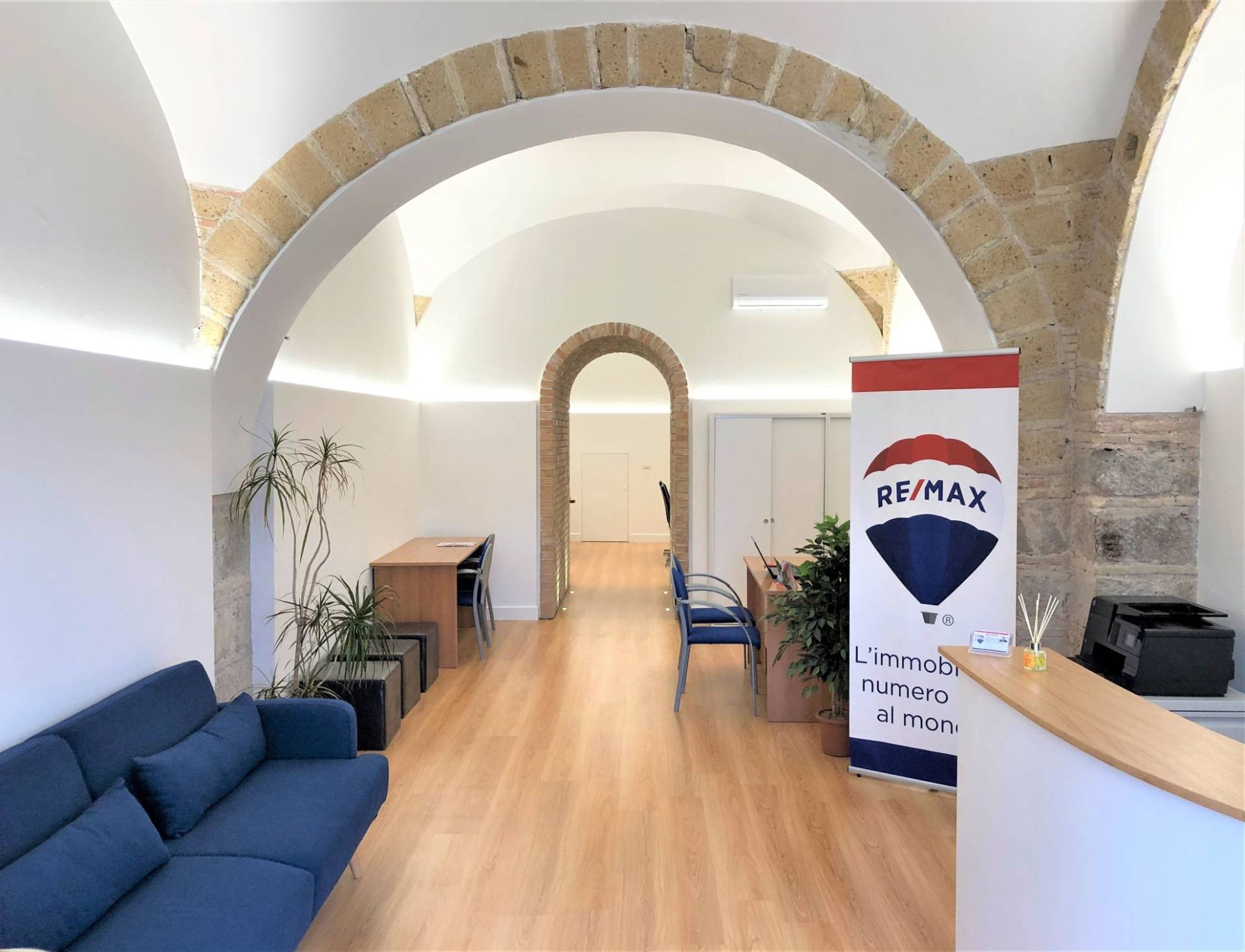 Foto REMAX Lux - Terracina Via Appia Nuova