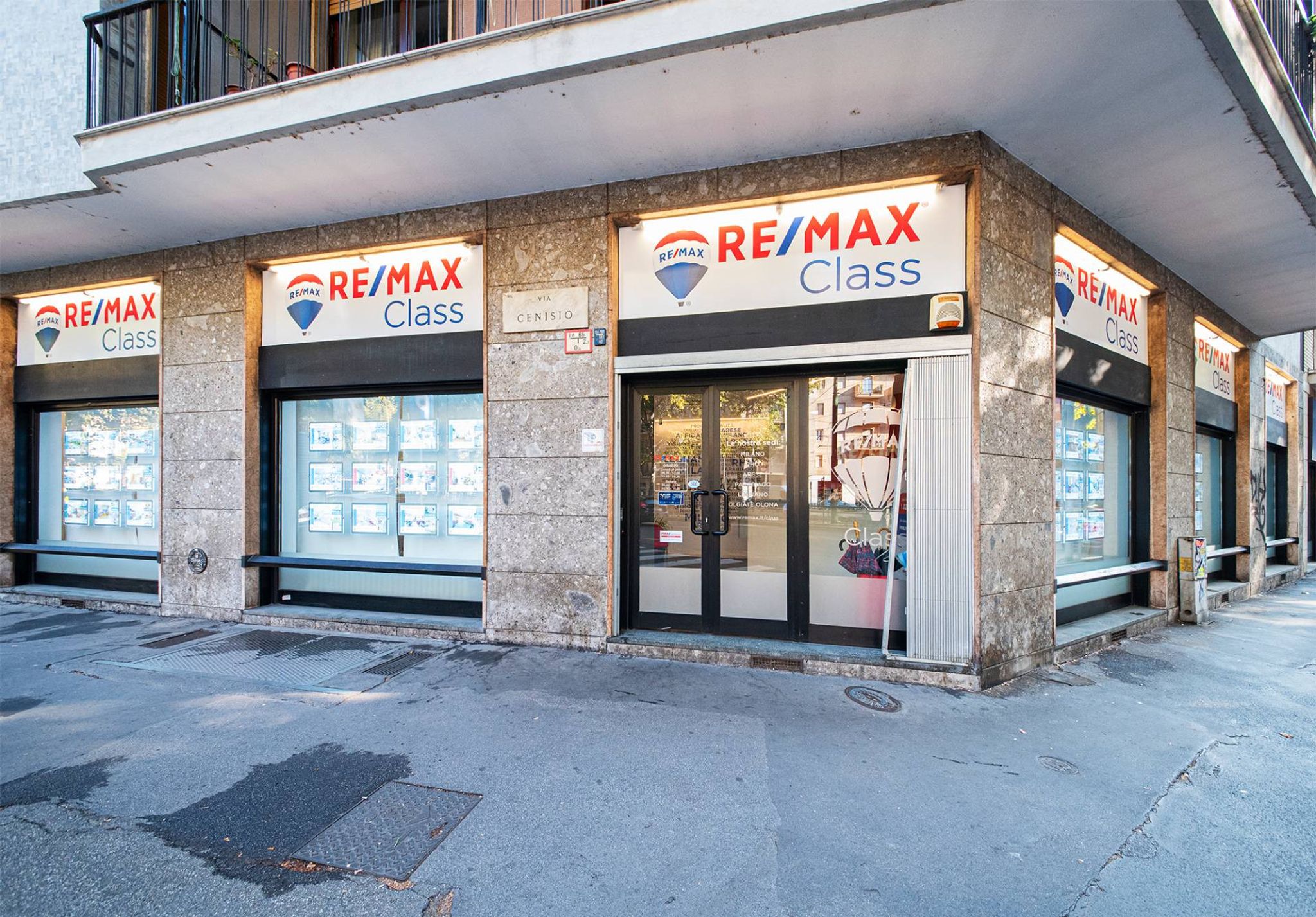 Foto REMAX Class - Milano Via Cenisio