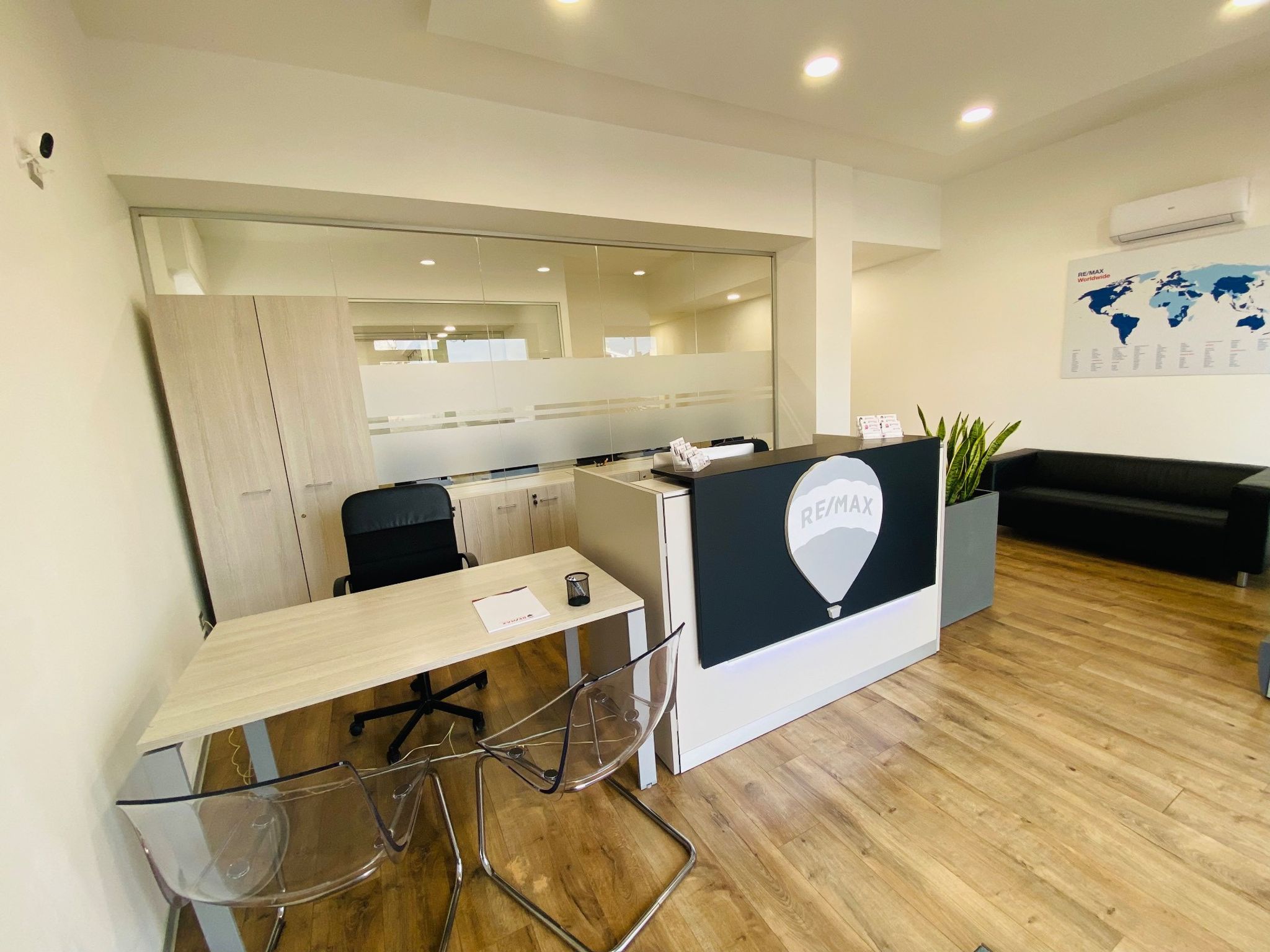 REMAX Sirius - Roma Via di Vermicino photo
