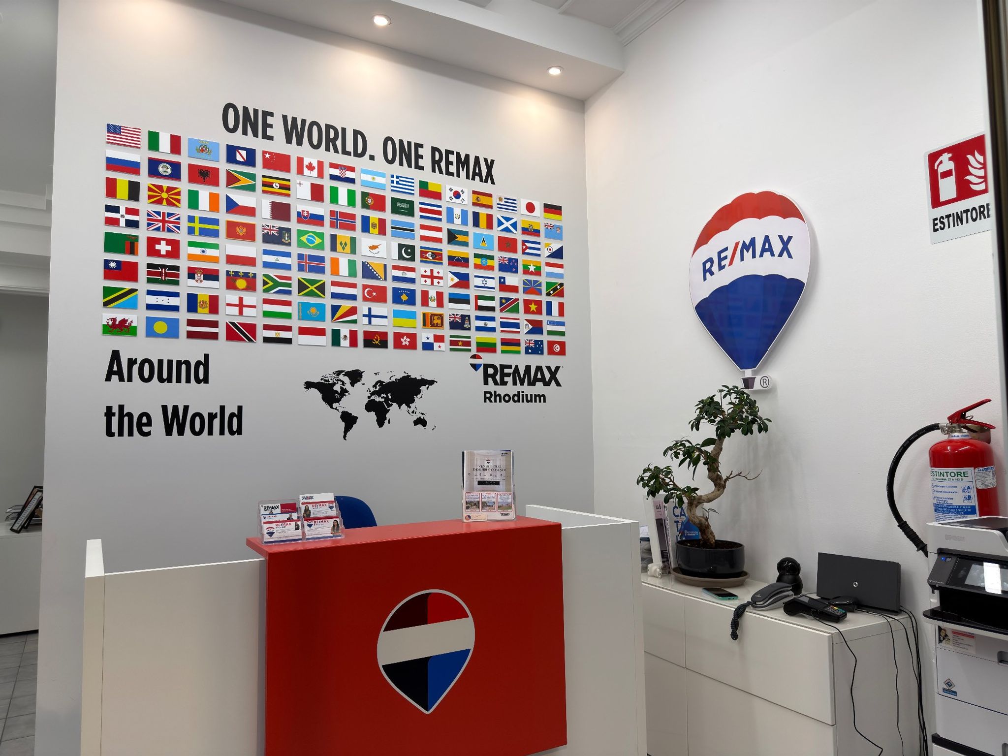 Foto REMAX Rhodium - Minturno Via Appia