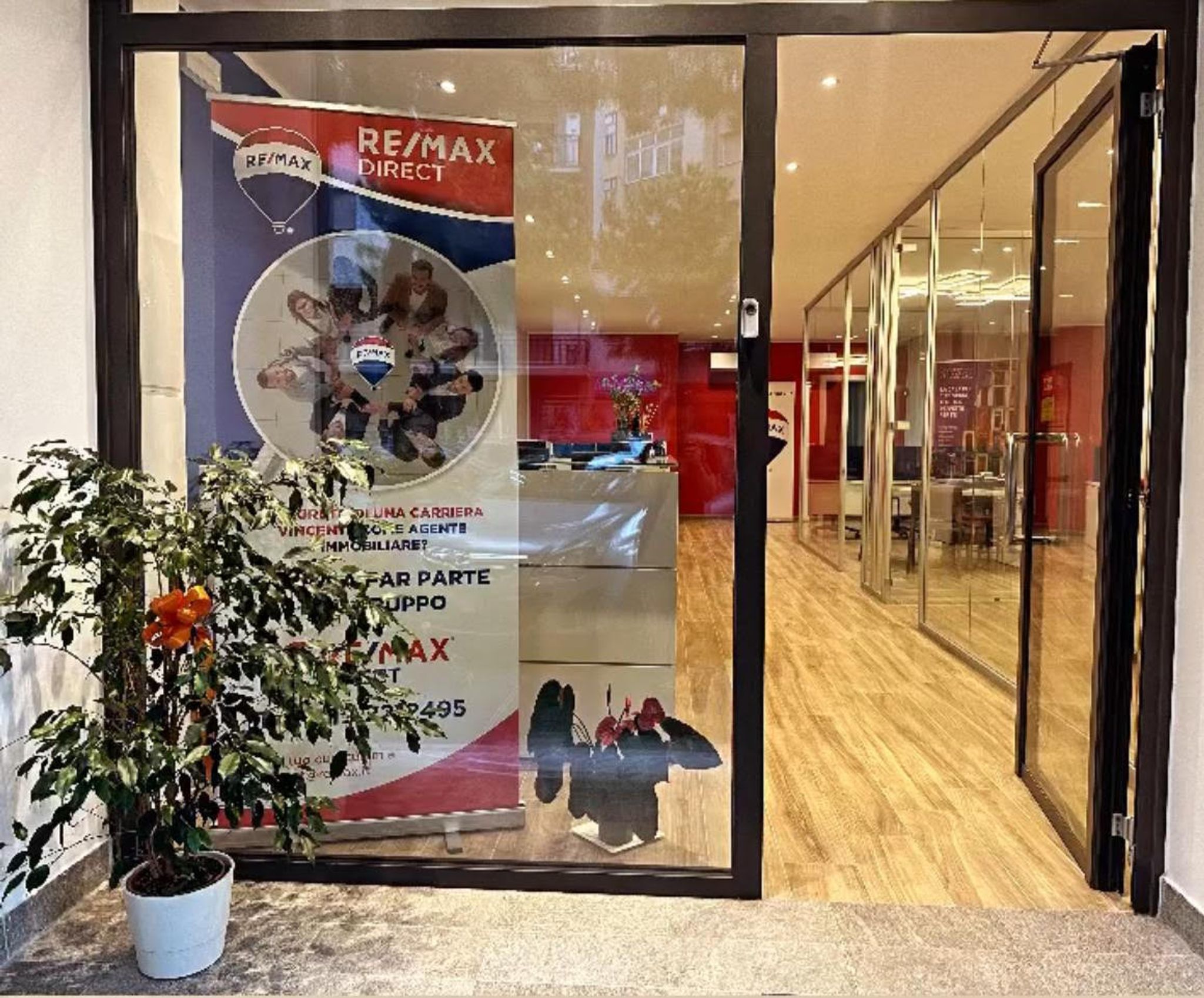 Foto REMAX Direct - Savona Corso Tardy e Benech