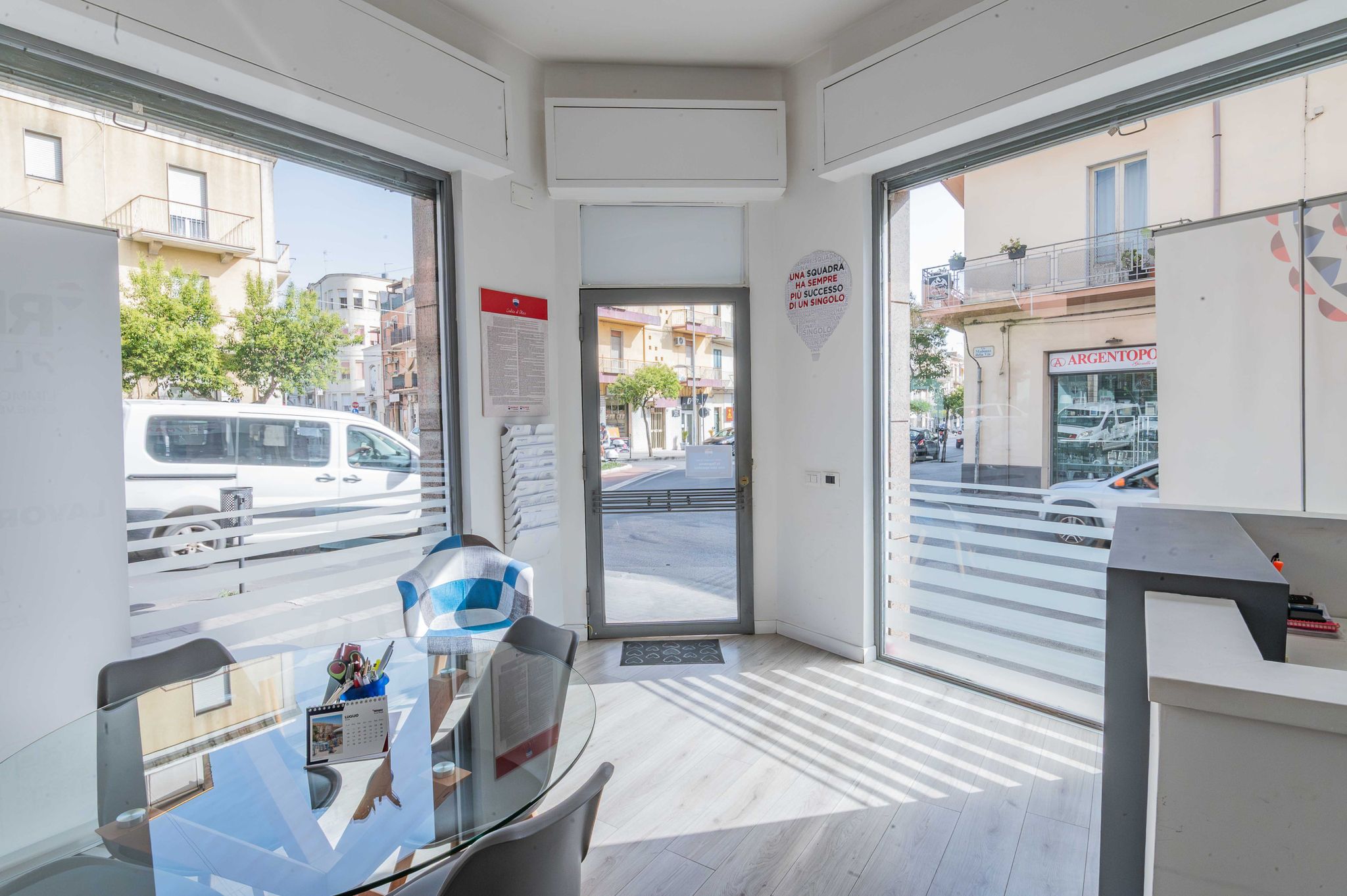Foto REMAX Platinum - Caltagirone Viale P. Umberto