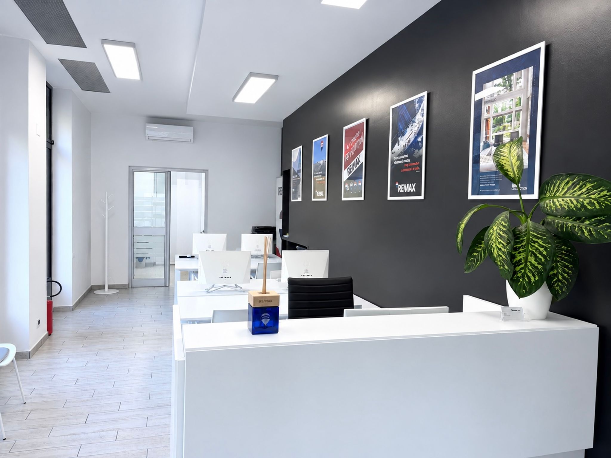 Foto REMAX Way - Milano Via Andrea Solari