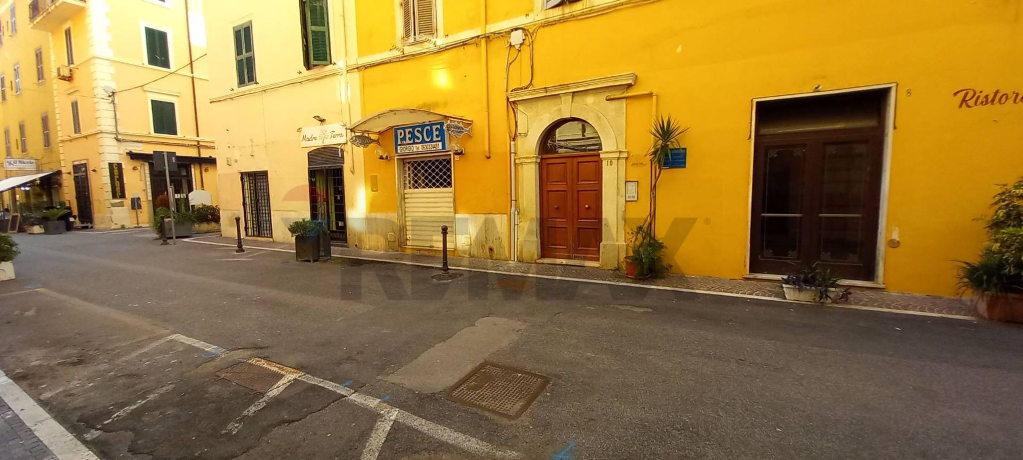 Edificio all'aperto