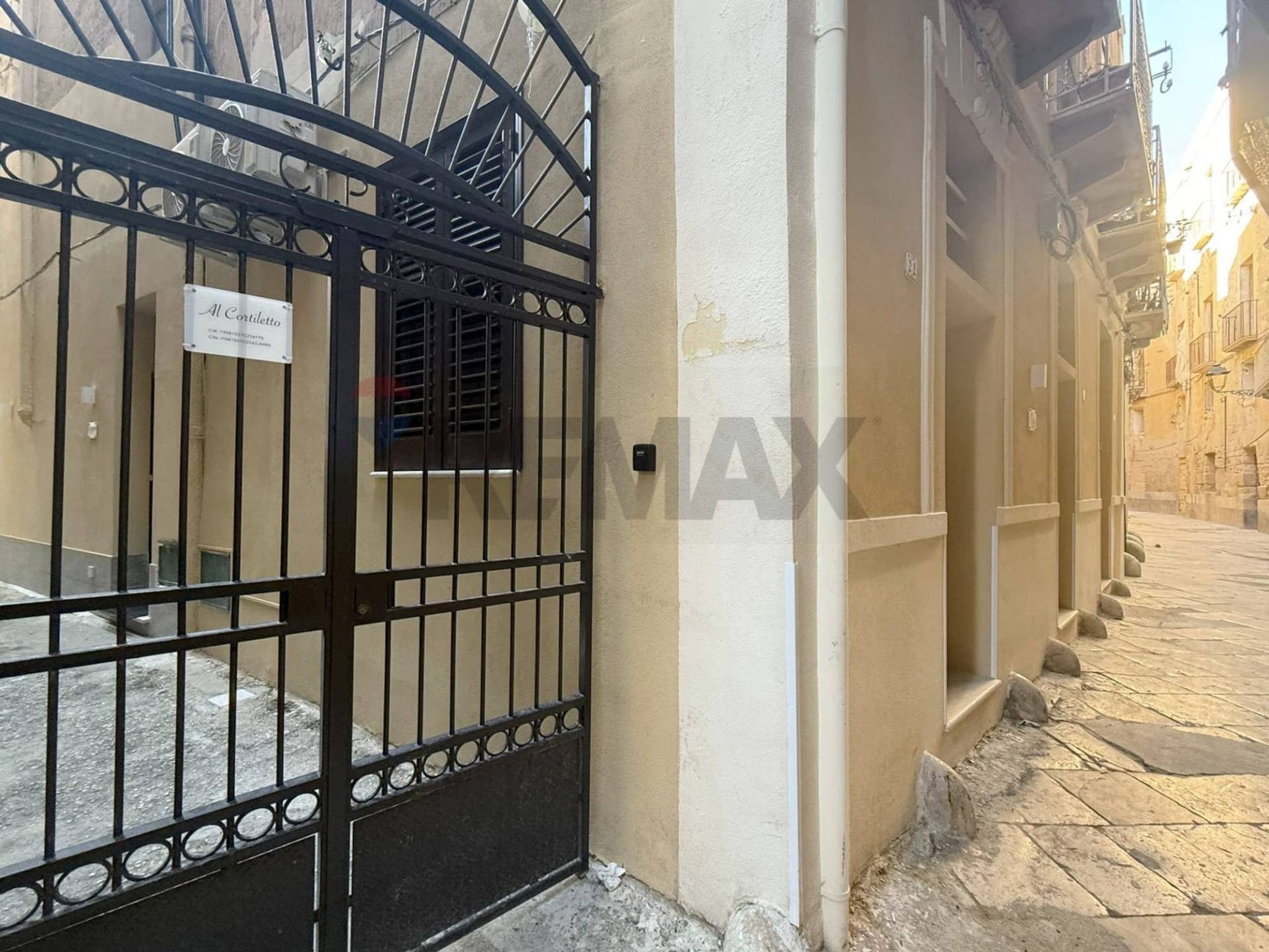 Edificio all'aperto