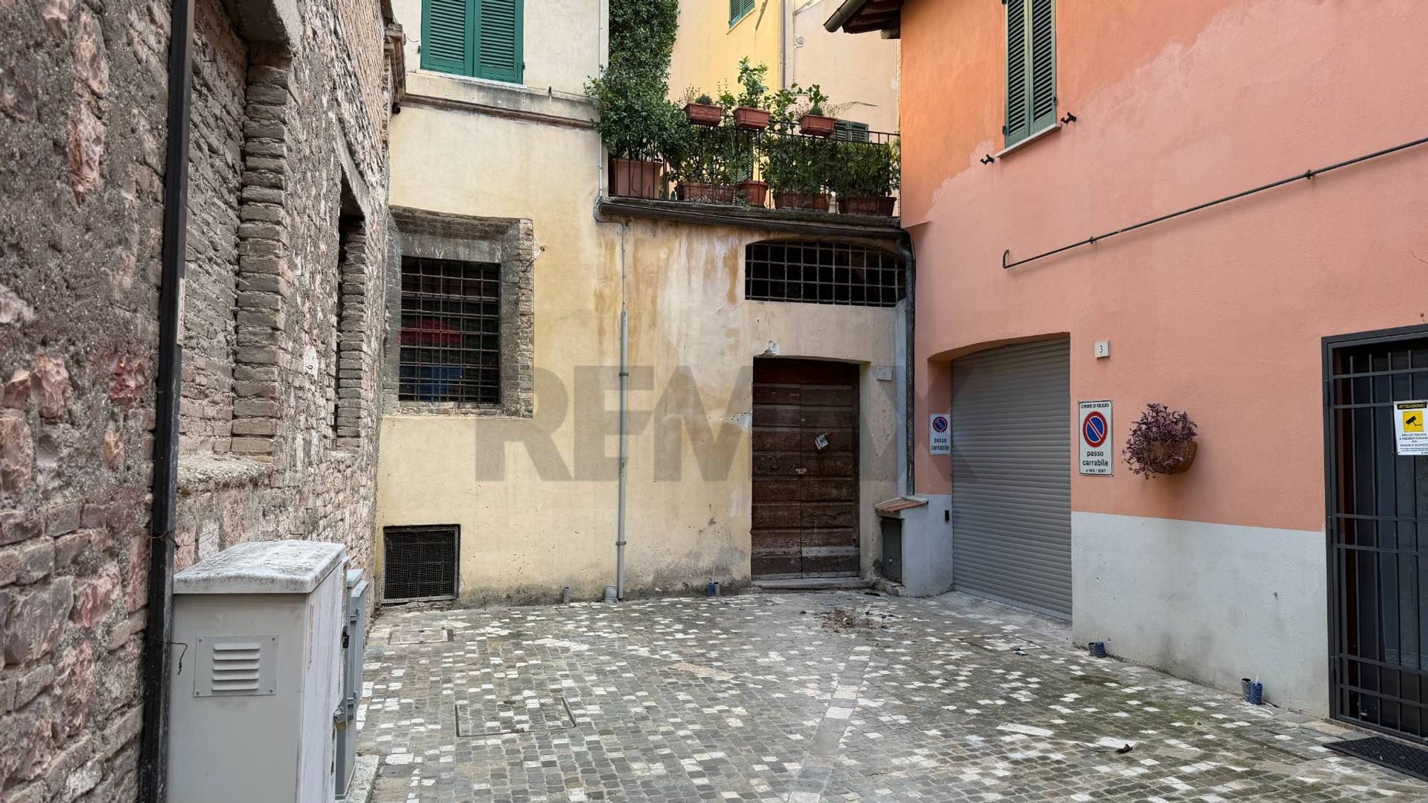 Edificio all'aperto