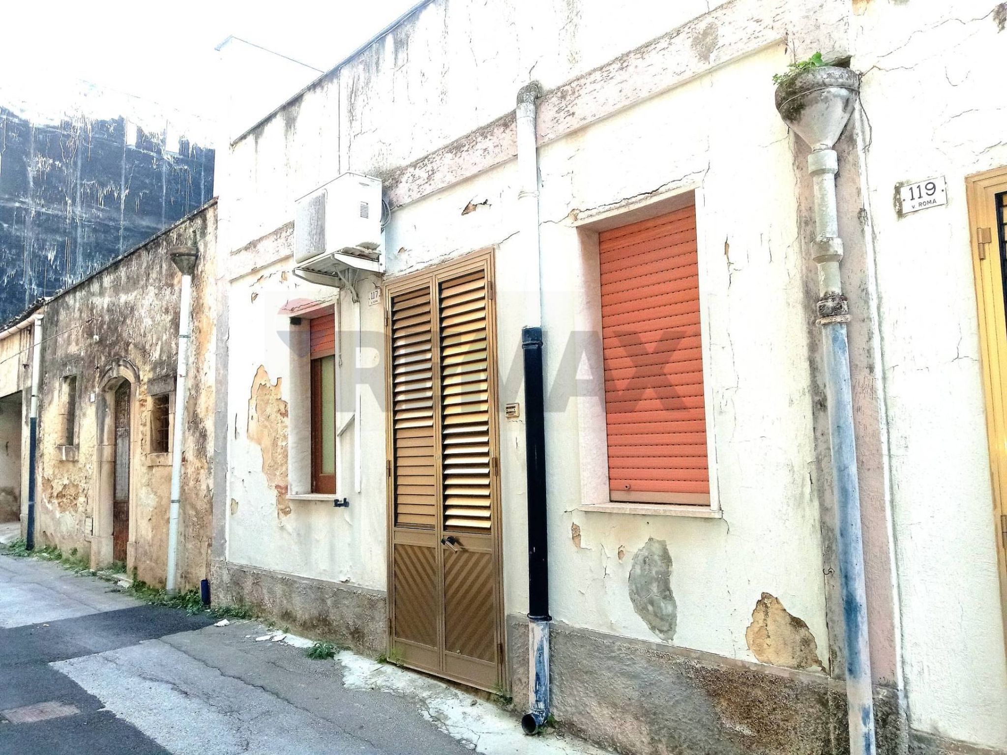 Edificio all'aperto