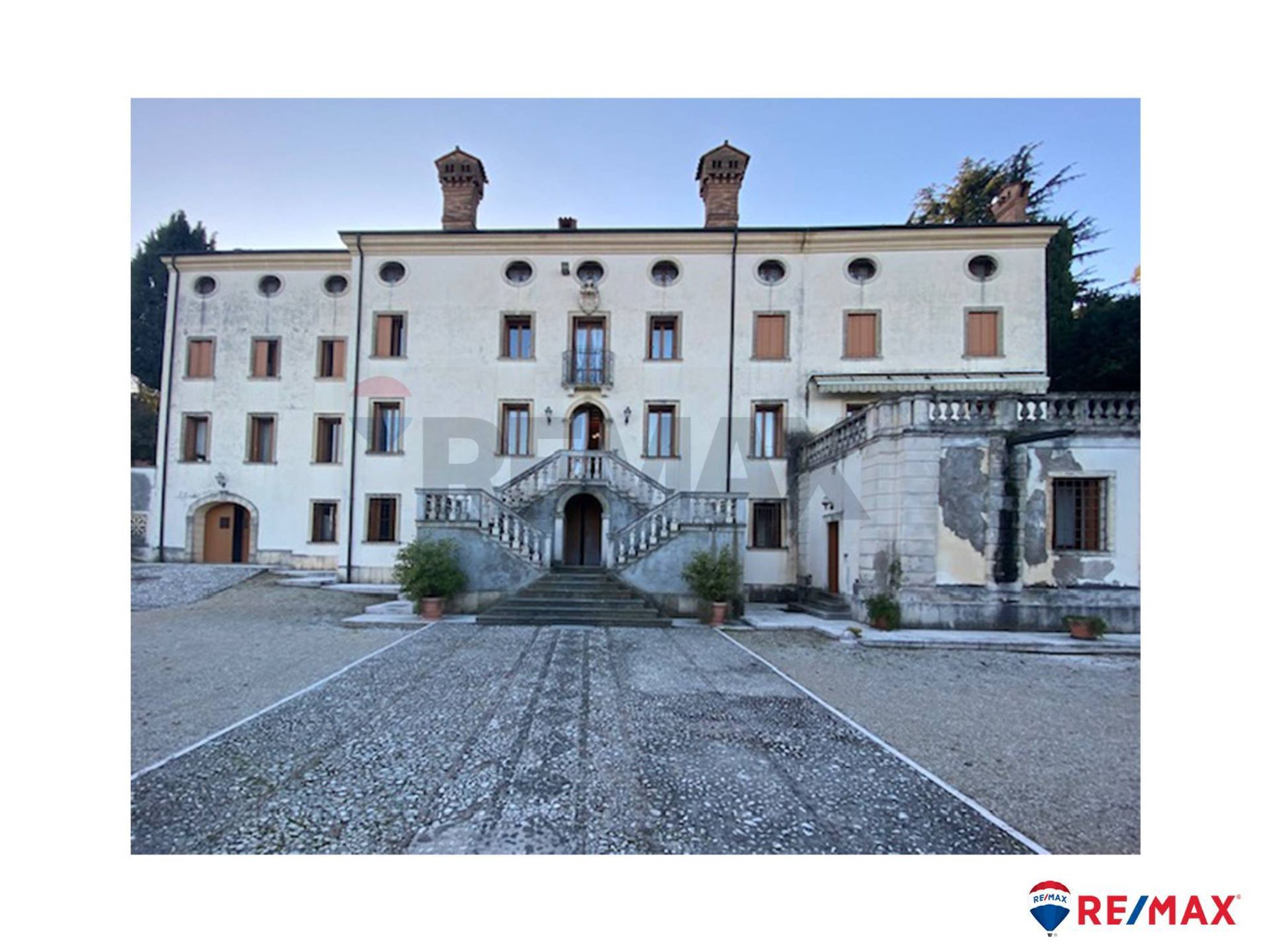 Edificio all'aperto