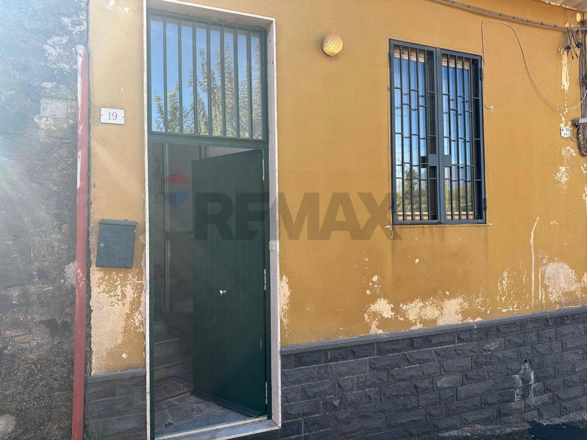 Edificio all'aperto