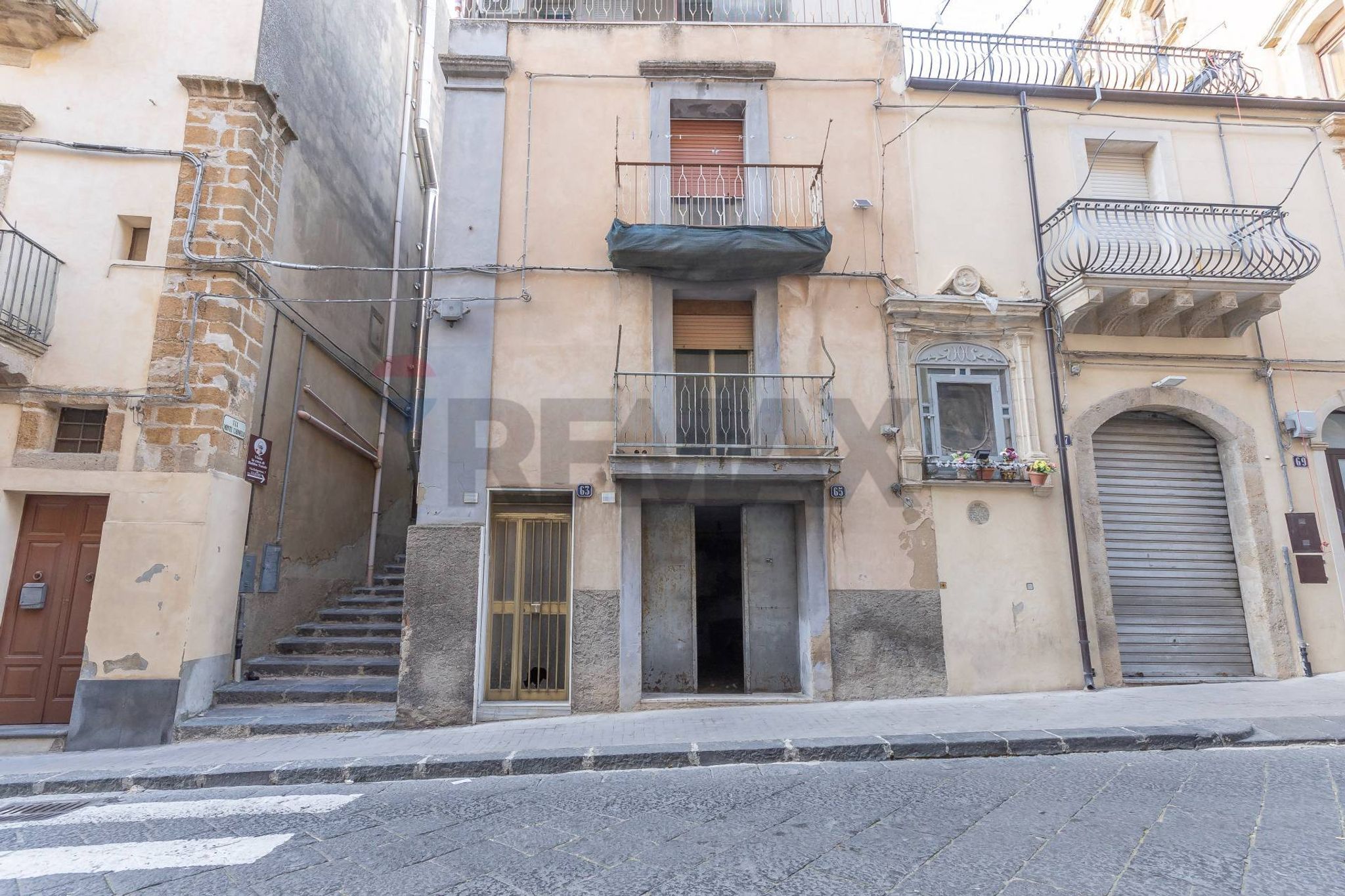 Edificio all'aperto