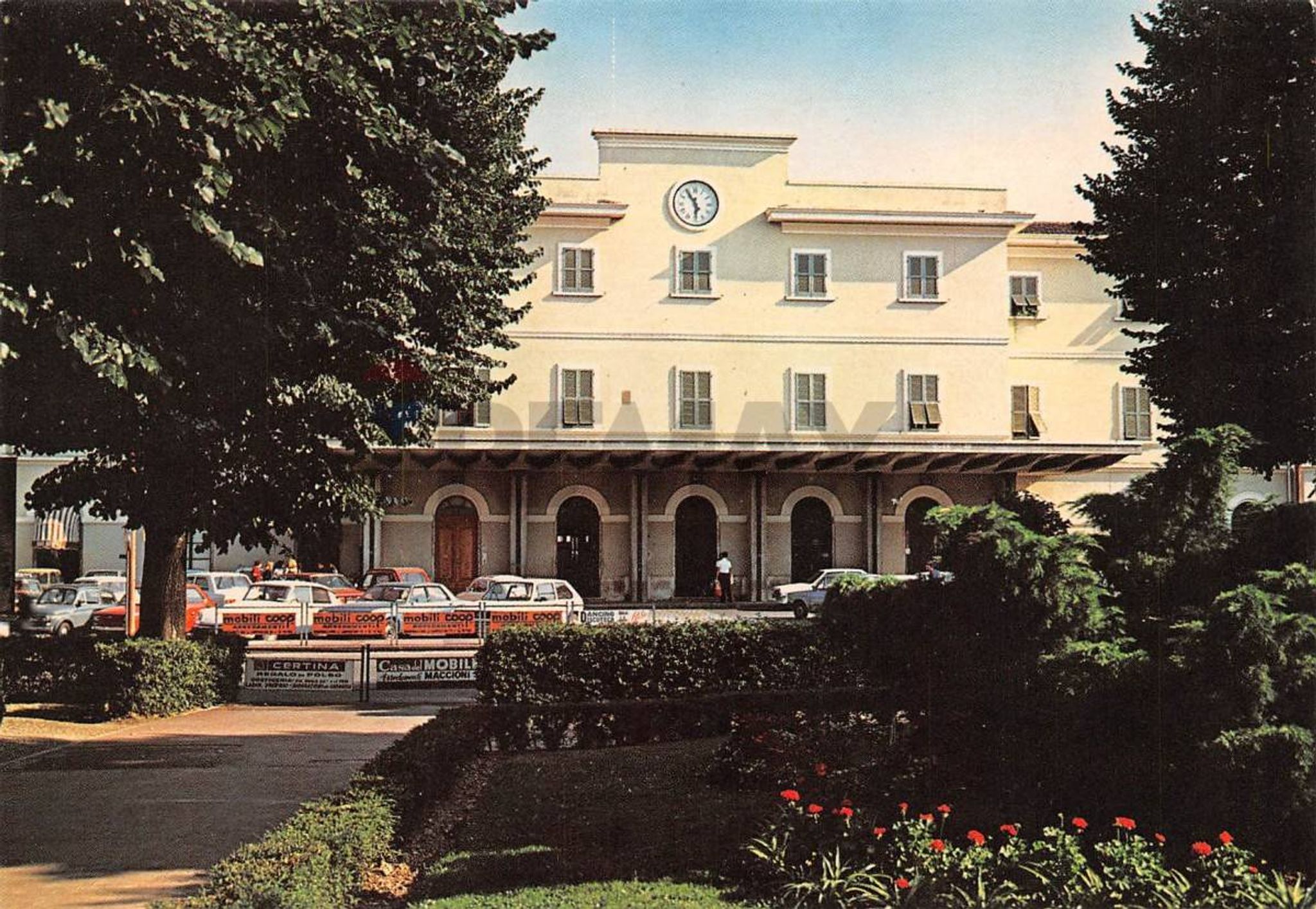 Edificio all'aperto