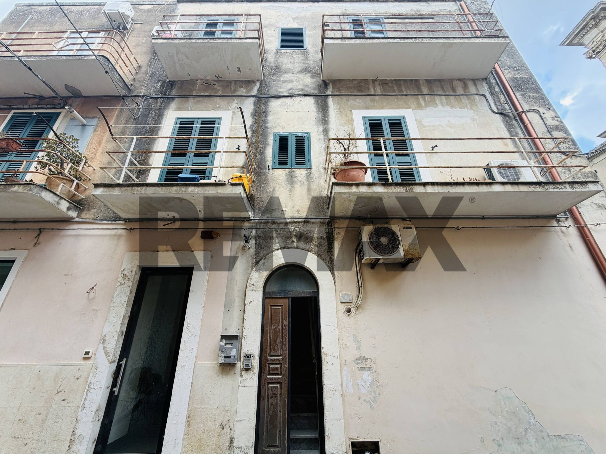 Edificio all'aperto
