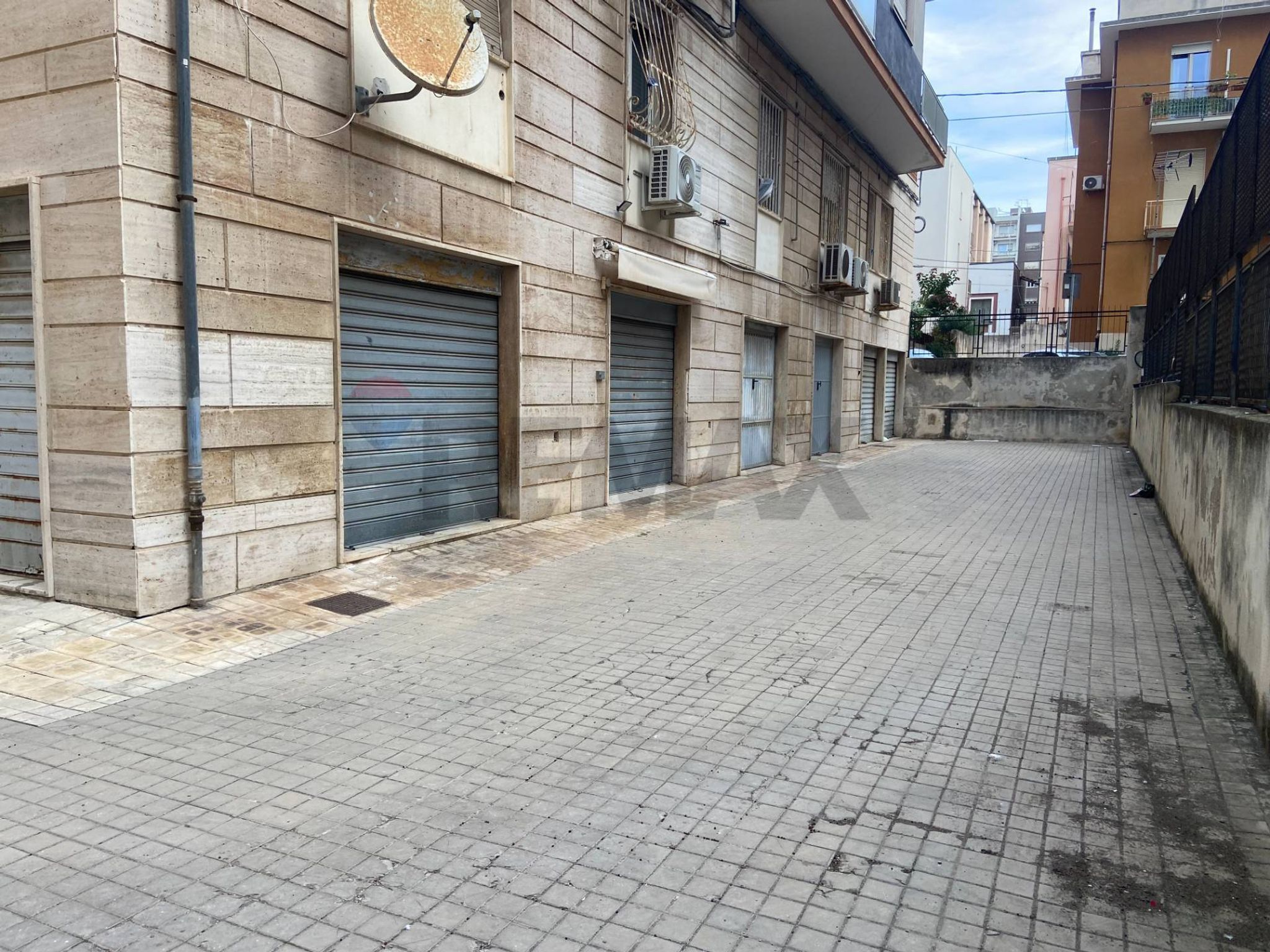 Edificio all'aperto