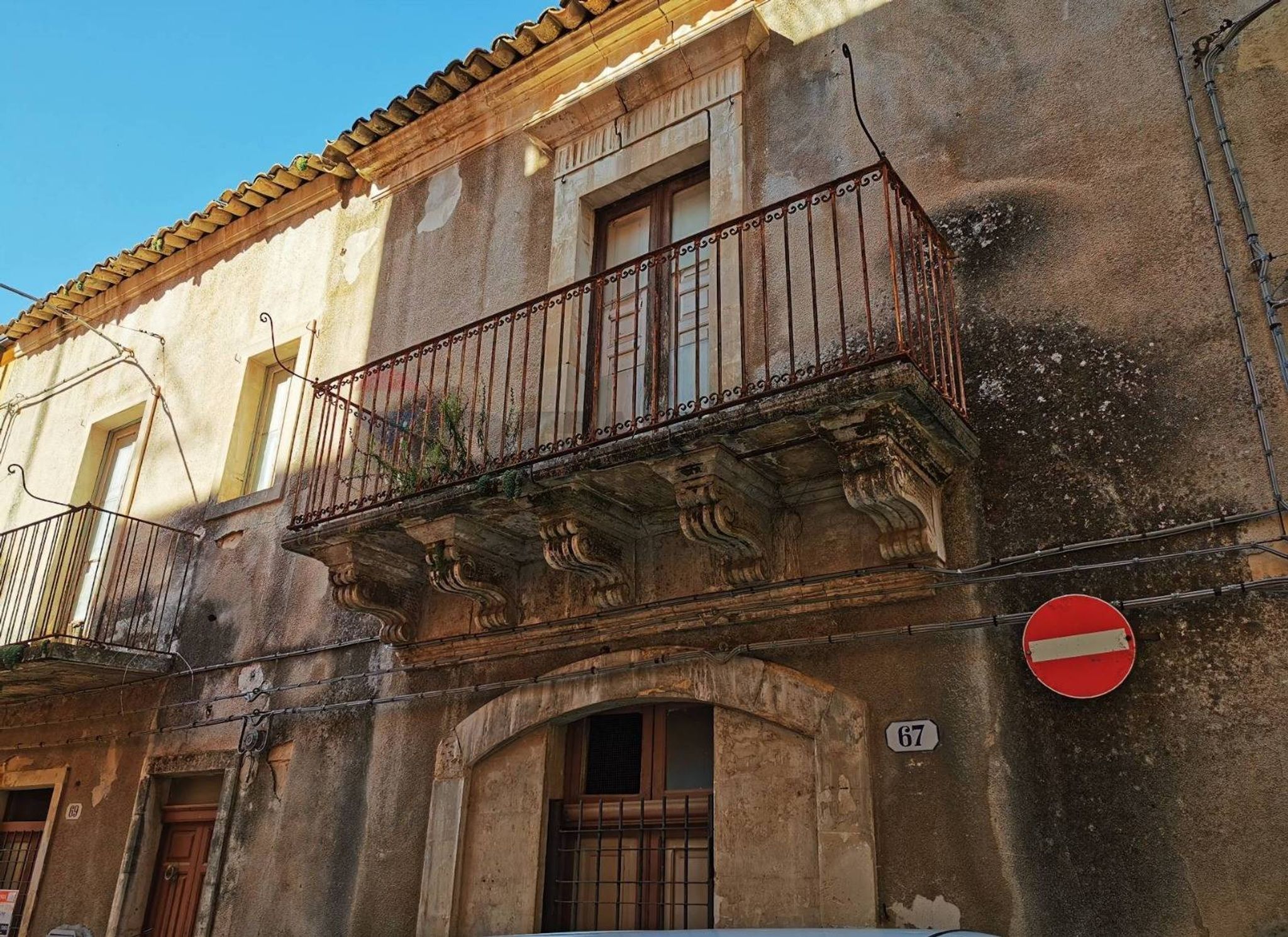 Edificio all'aperto