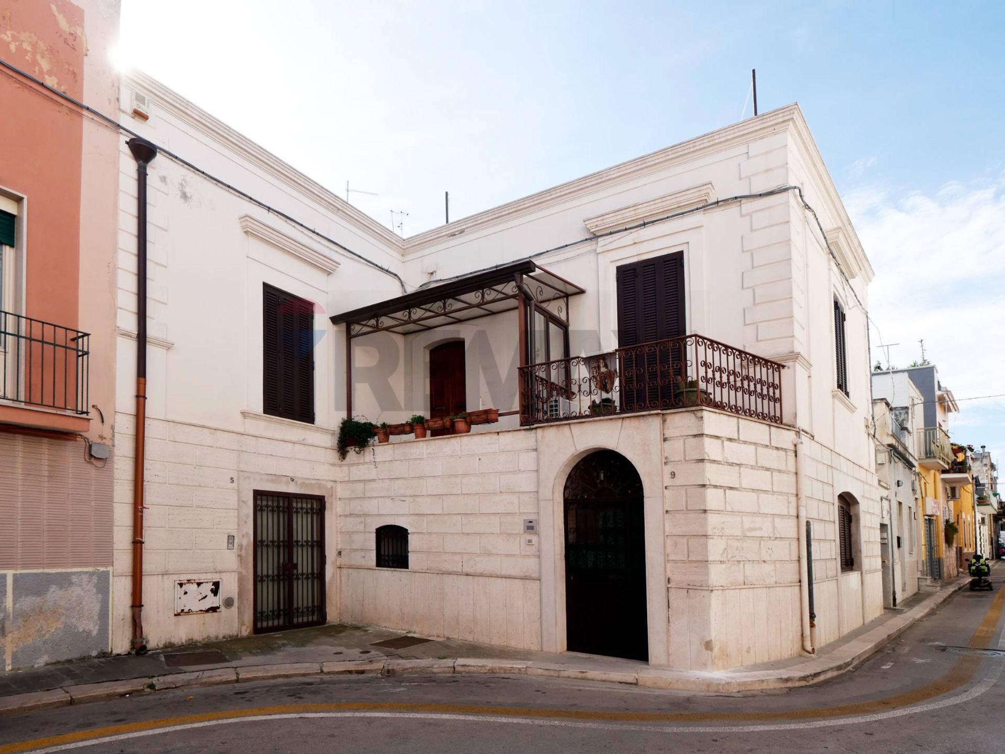 Edificio all'aperto