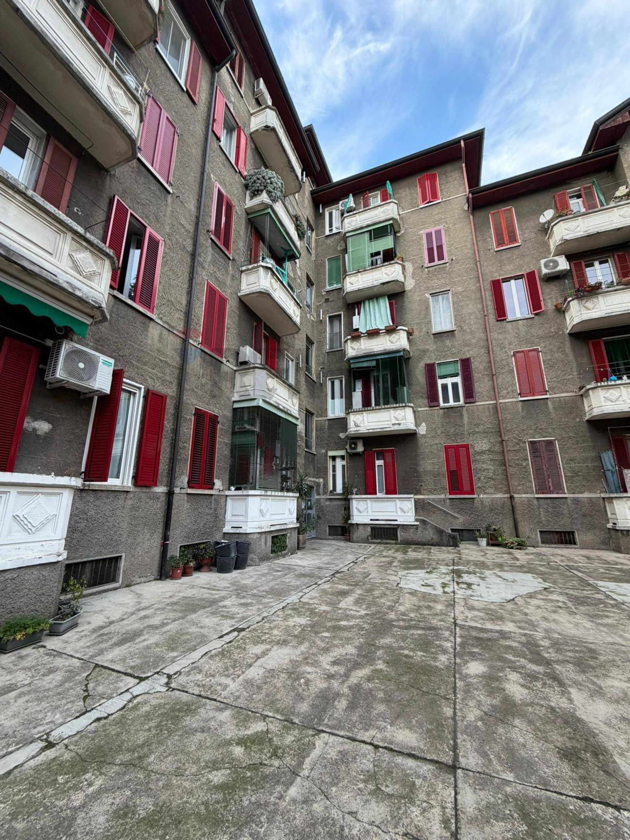 Edificio all'aperto
