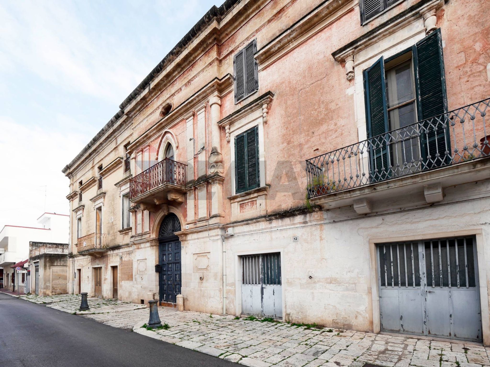 Edificio all'aperto
