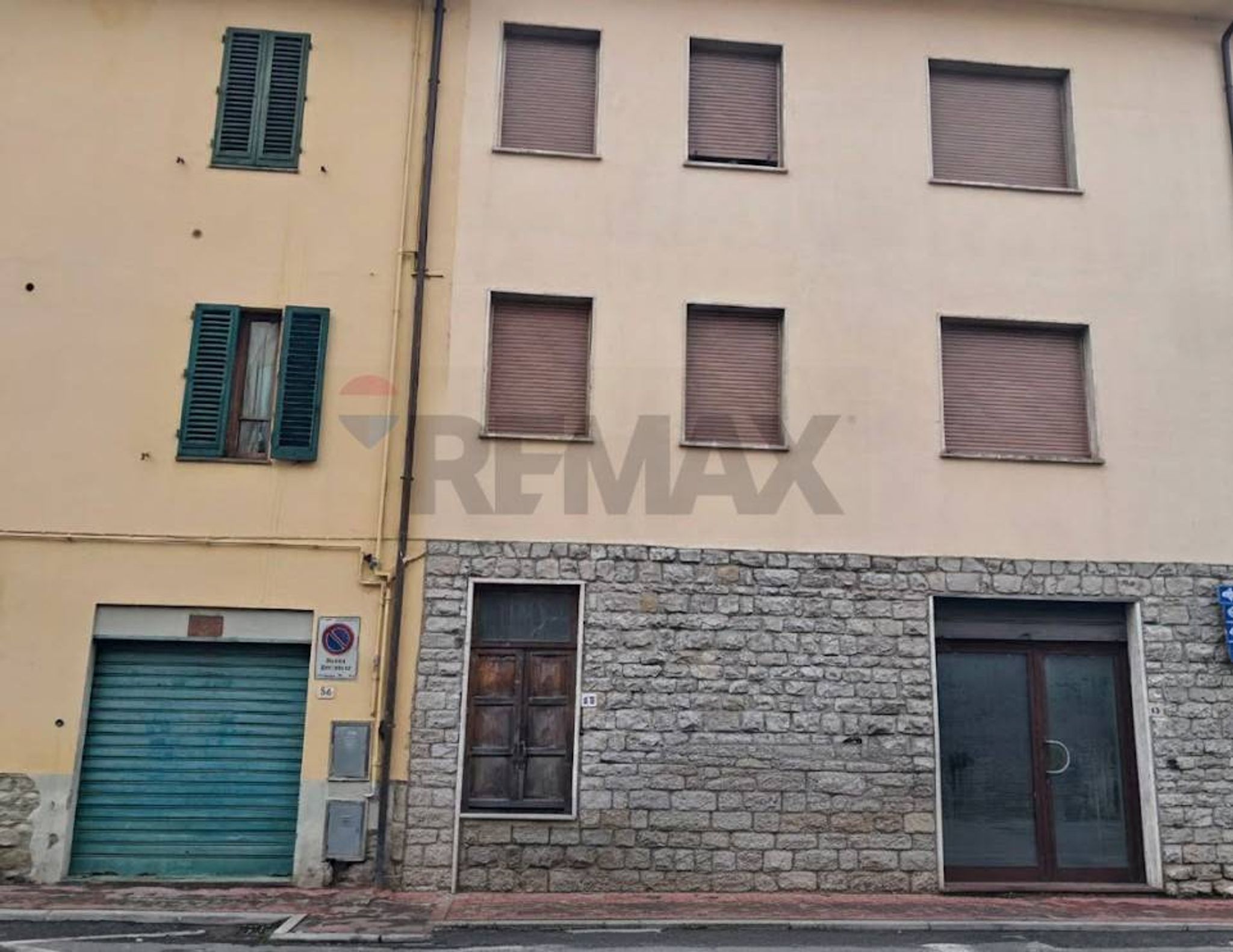 Edificio all'aperto