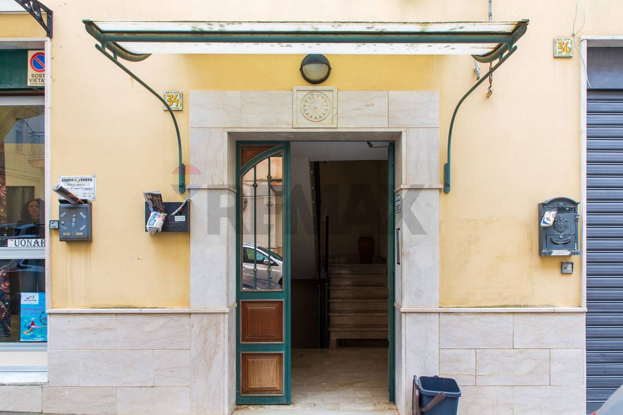 Edificio all'aperto