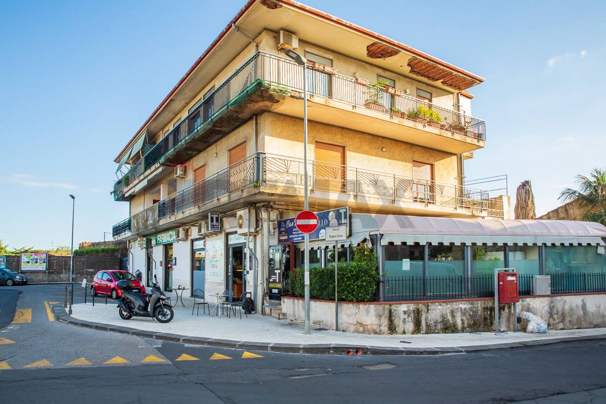 Edificio all'aperto