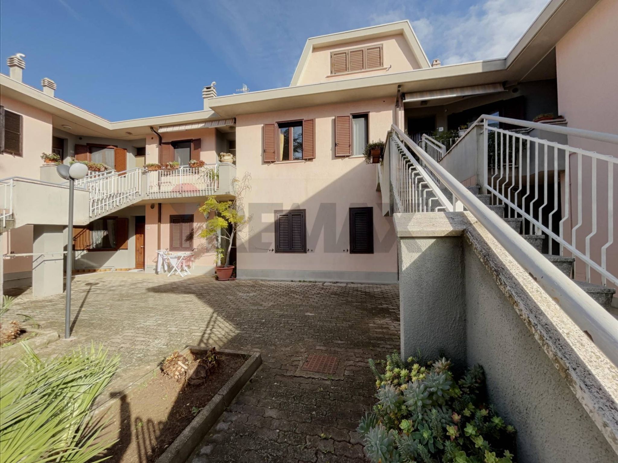 Casa all'aperto