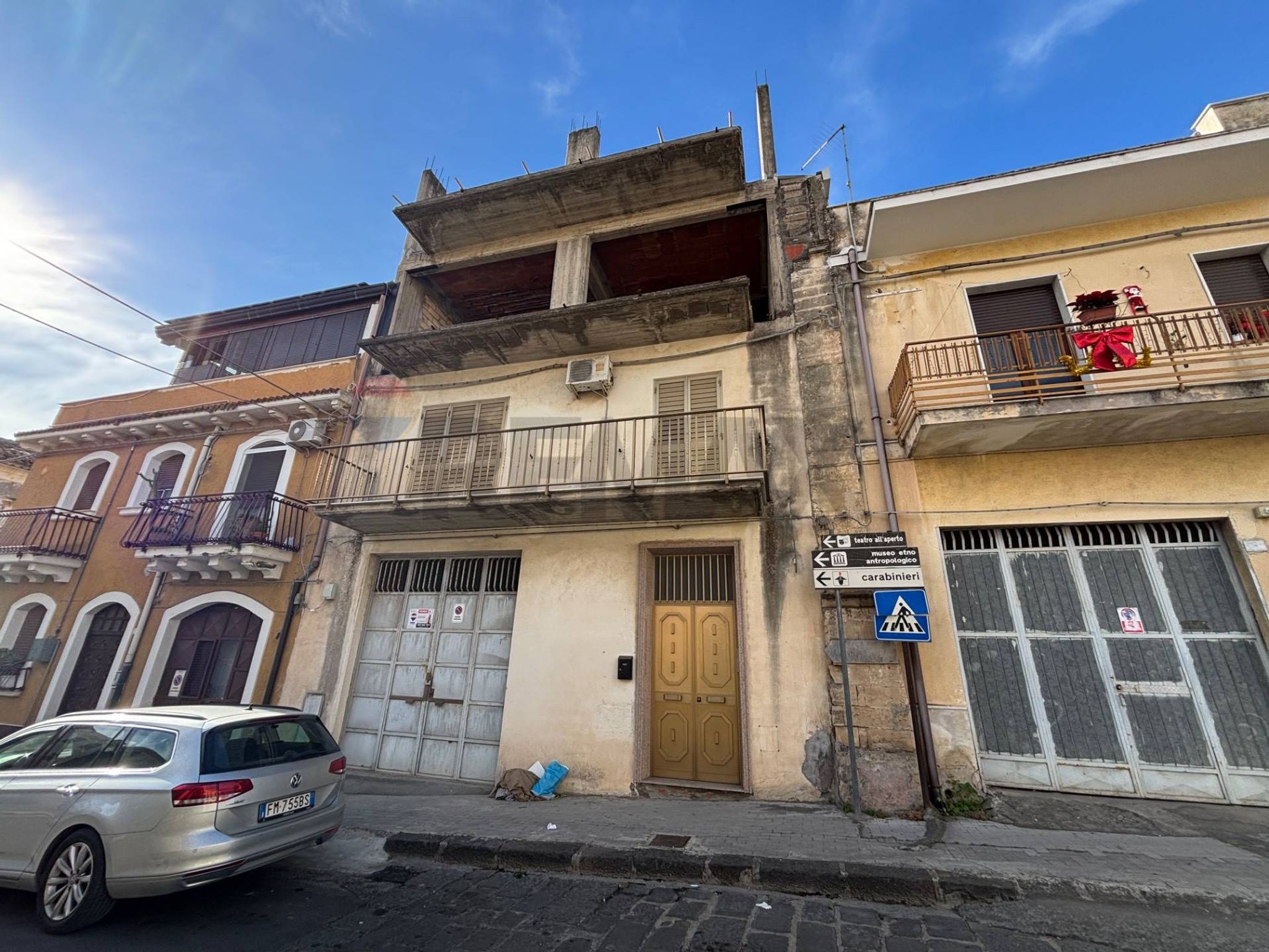 Edificio all'aperto