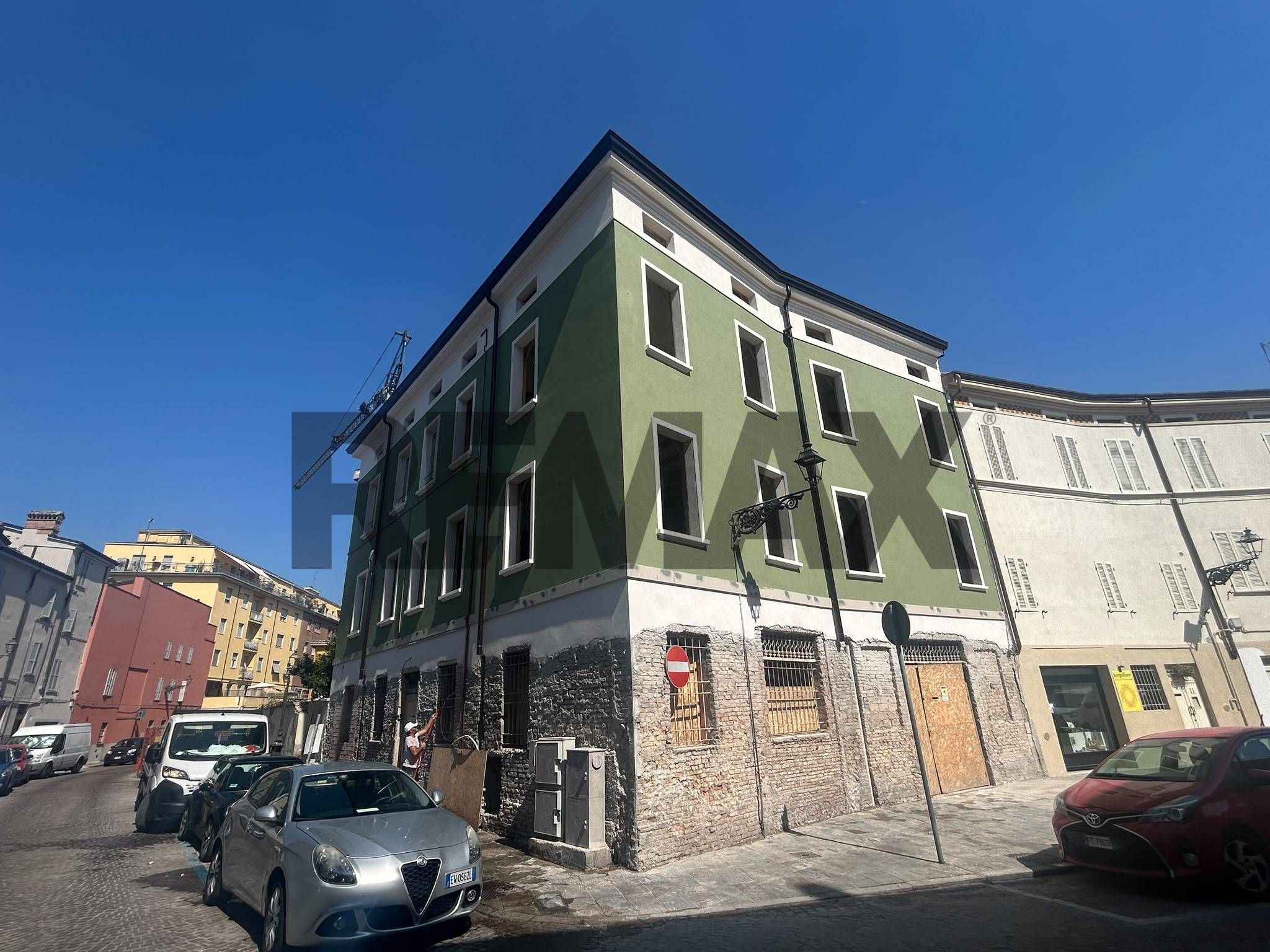 Edificio all'aperto
