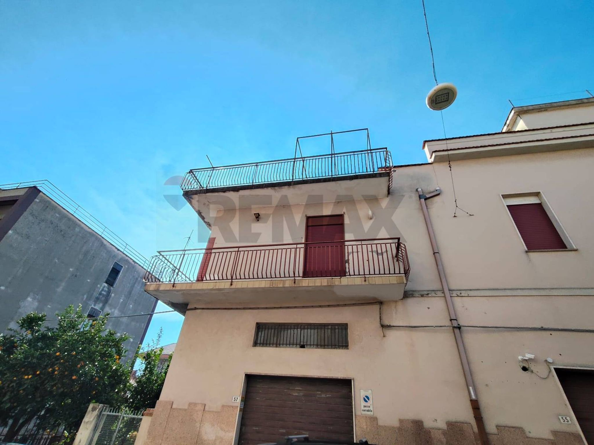 Edificio all'aperto