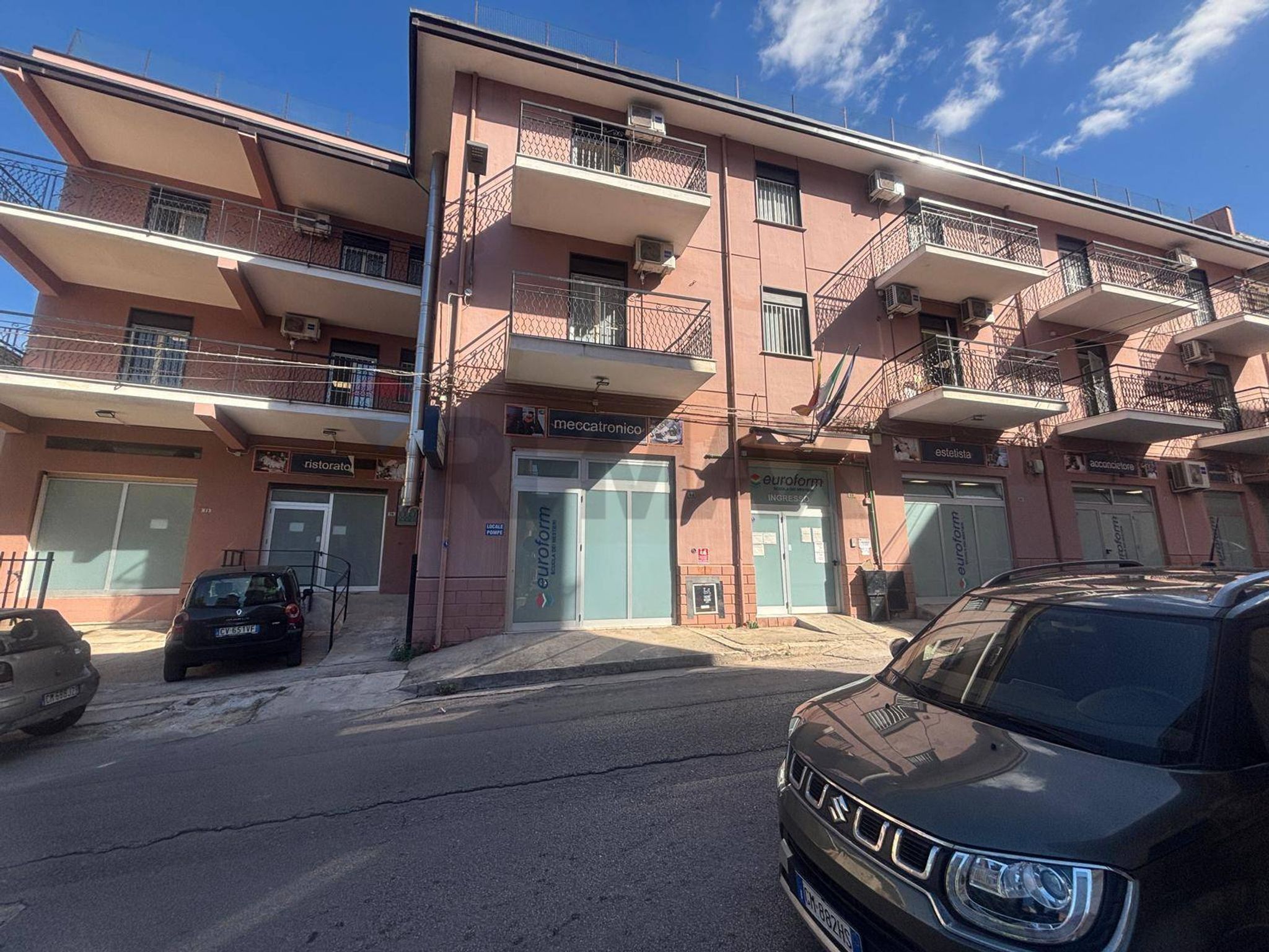 Edificio all'aperto