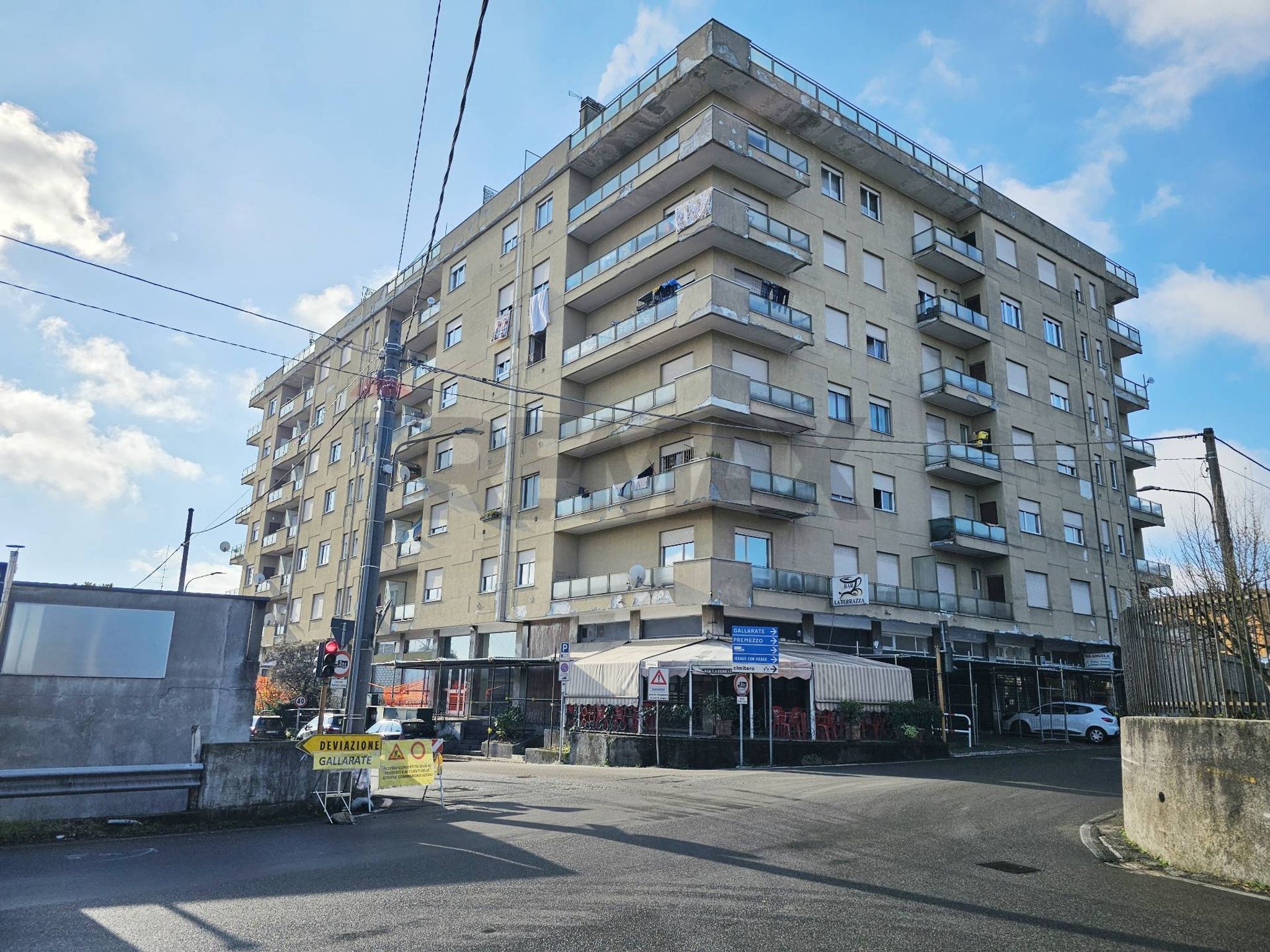 Edificio all'aperto