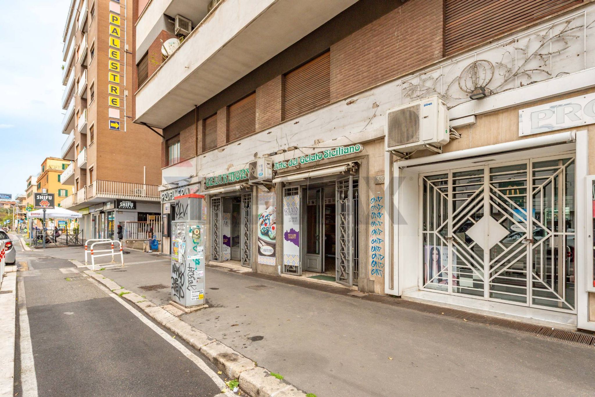 Edificio all'aperto
