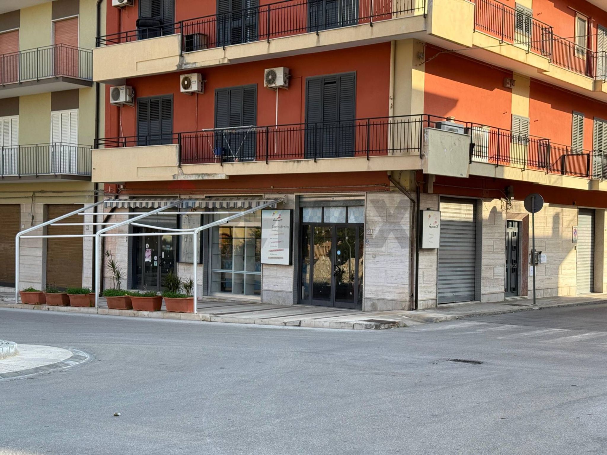 Edificio all'aperto