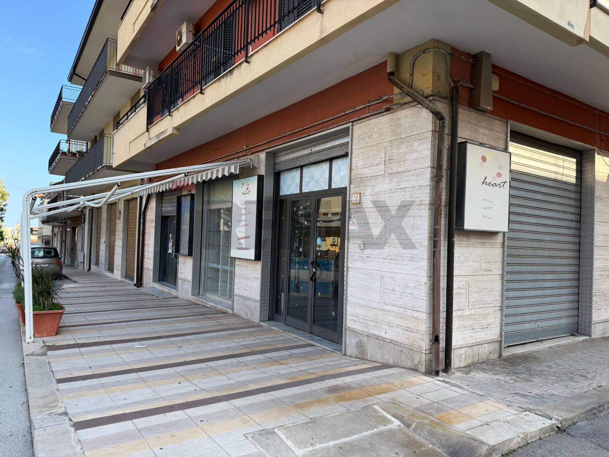 Edificio all'aperto