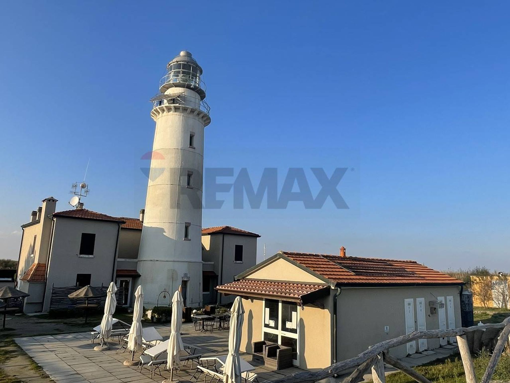 Edificio all'aperto