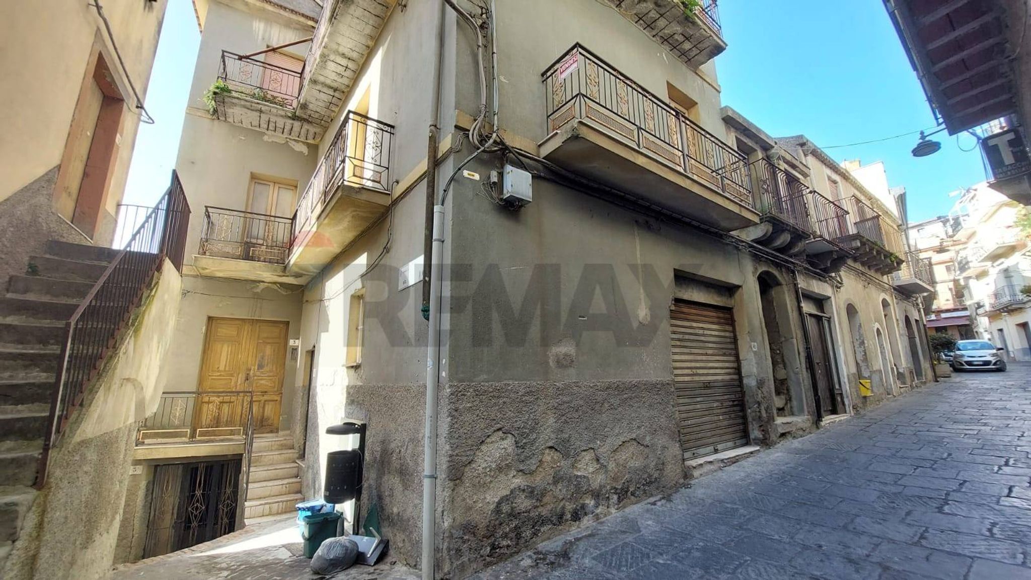 Edificio all'aperto