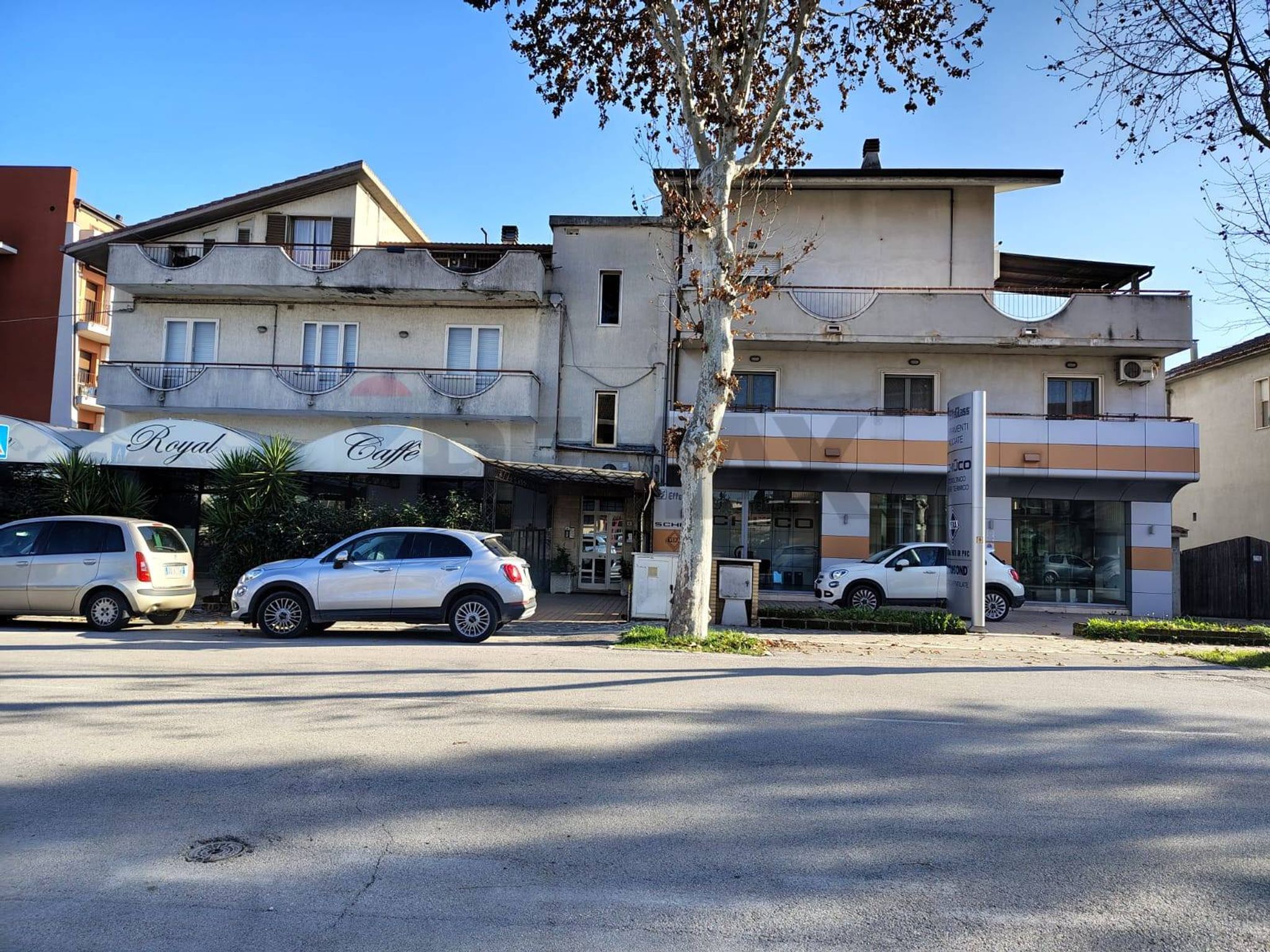 Edificio all'aperto