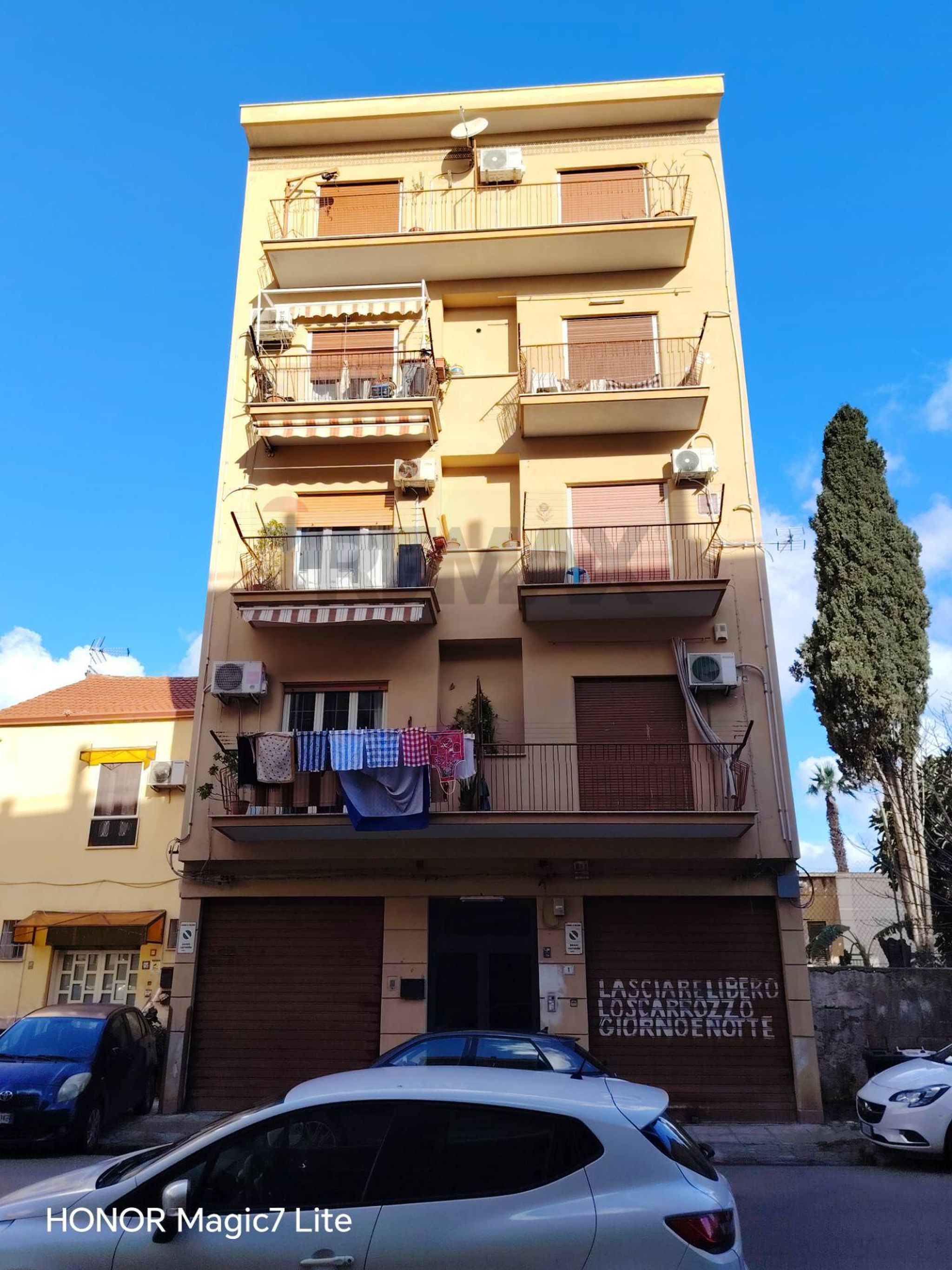 Edificio all'aperto