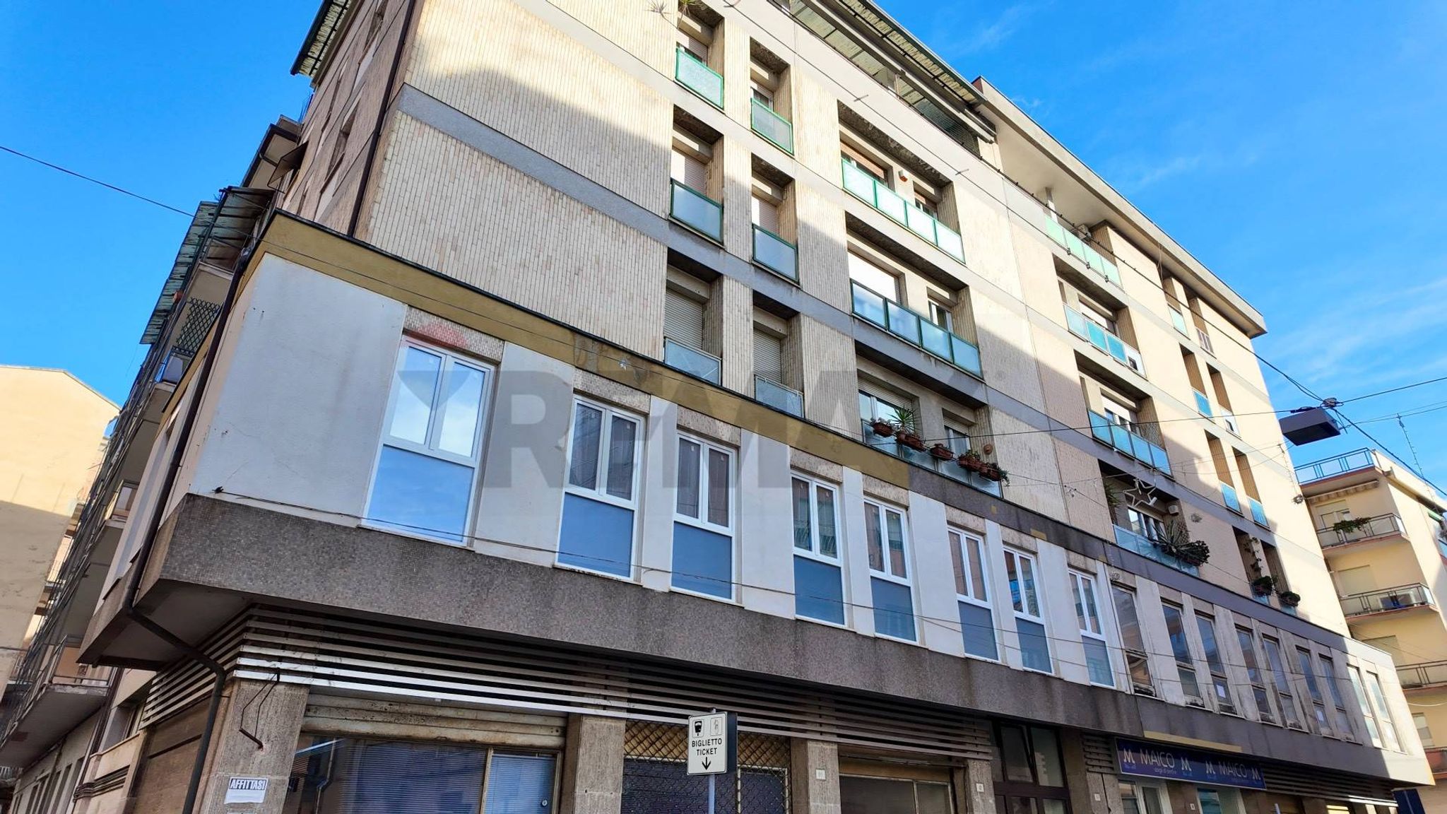 Edificio all'aperto