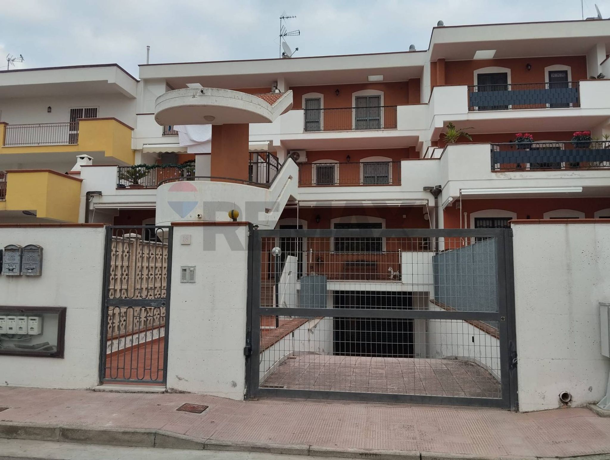 Edificio all'aperto