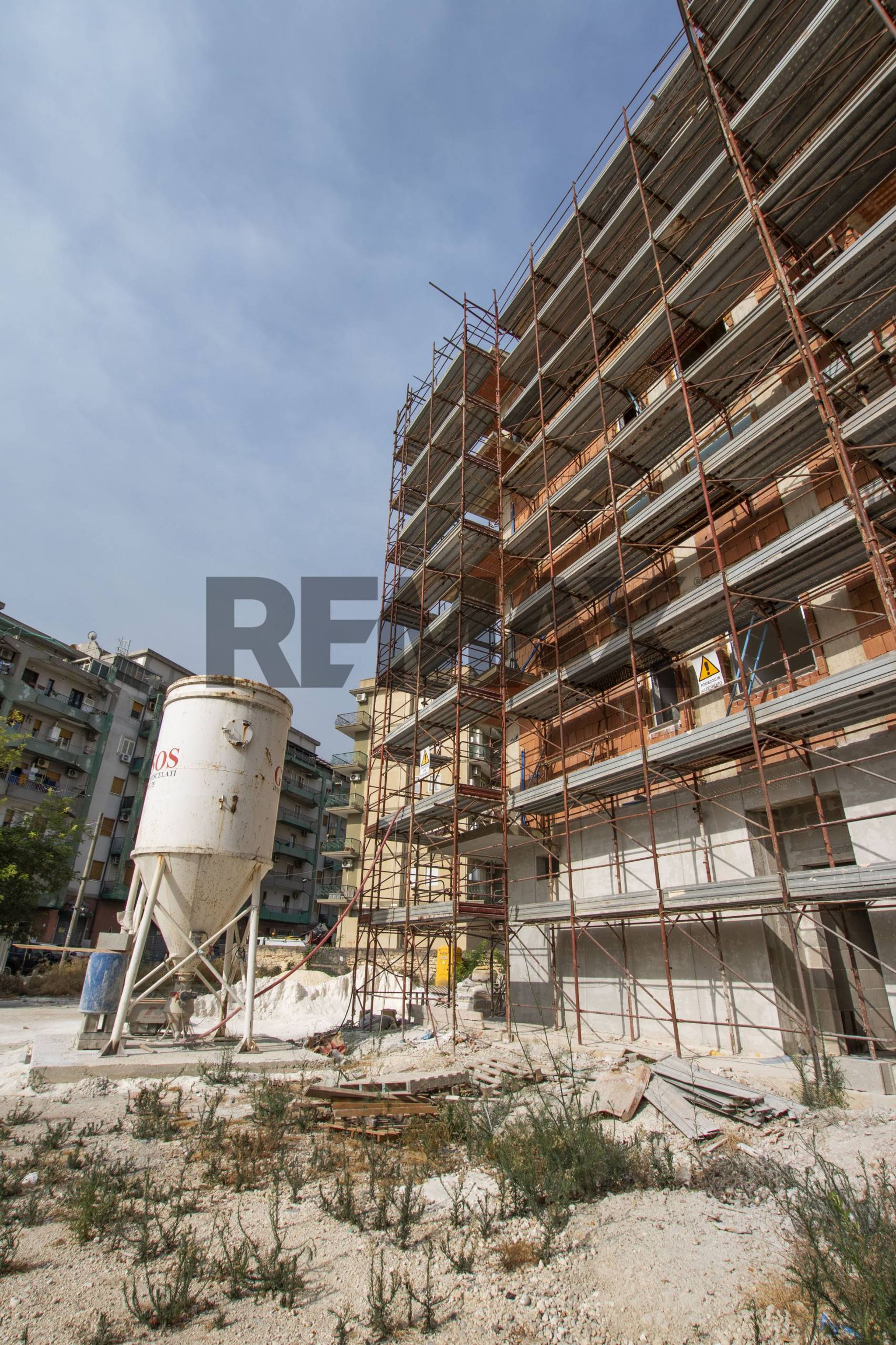 Edificio all'aperto